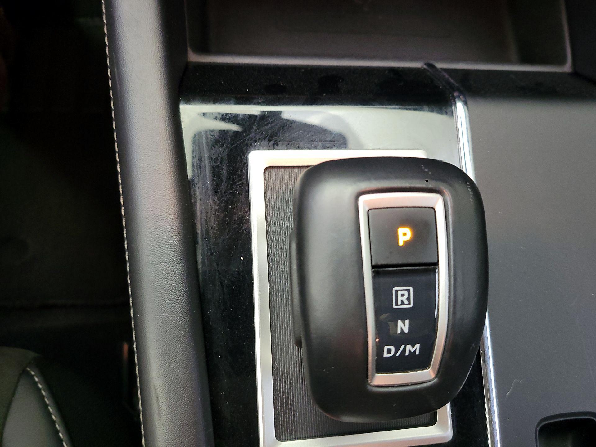 Thumbnail: 2024 Mitsubishi Outlander - 17