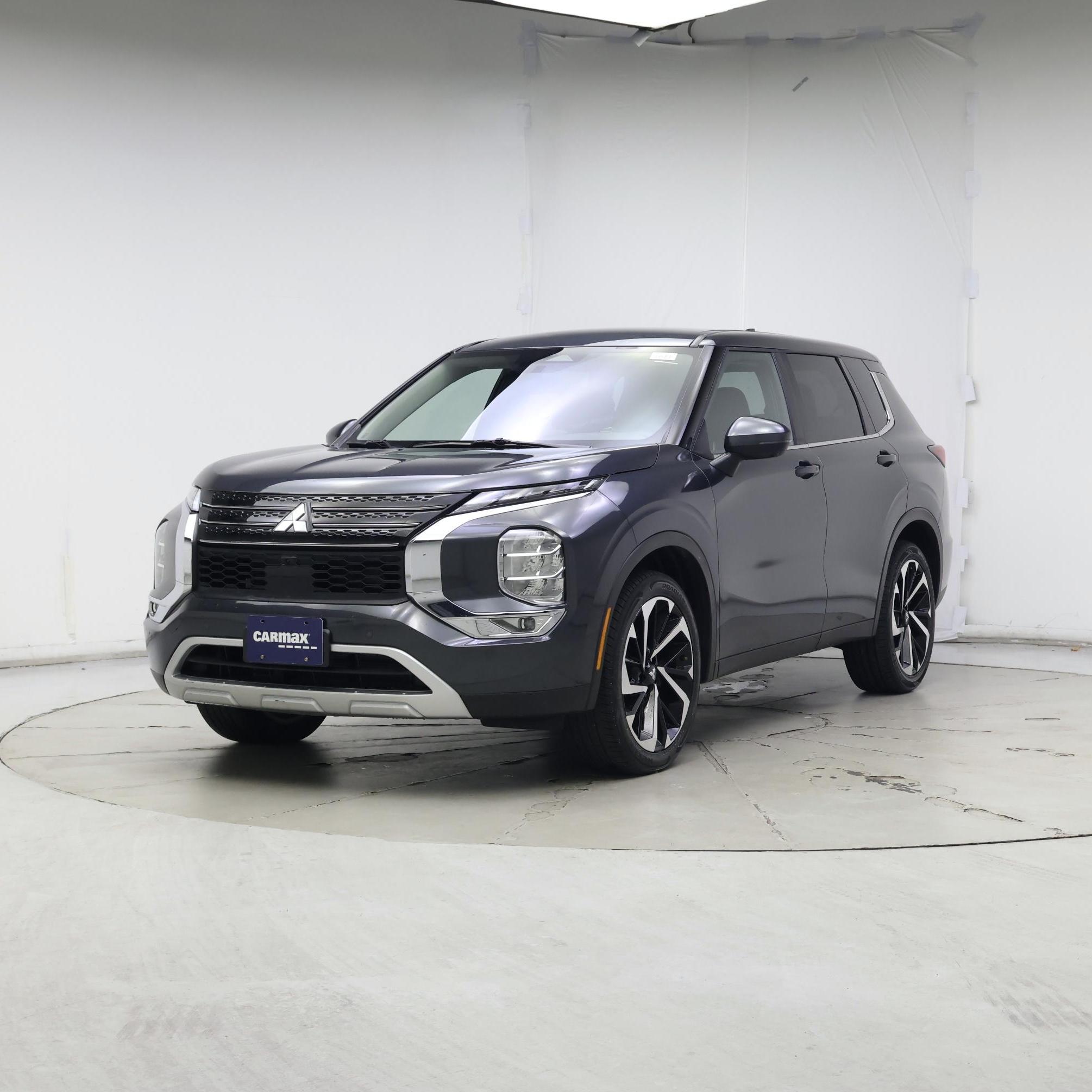 Thumbnail: 2024 Mitsubishi Outlander - 4