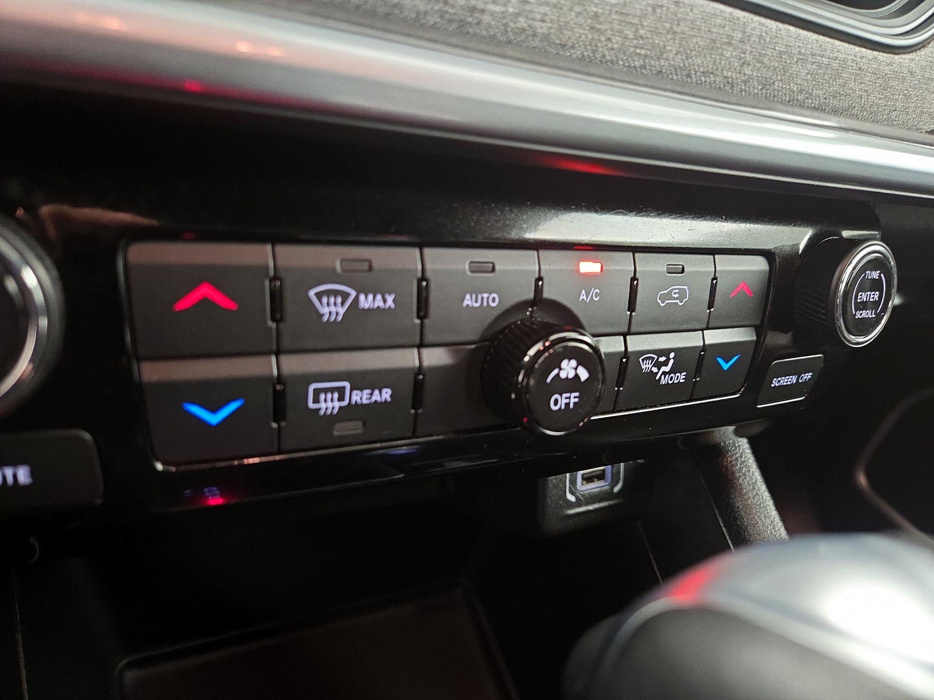 Thumbnail: 2023 Jeep Compass - 16