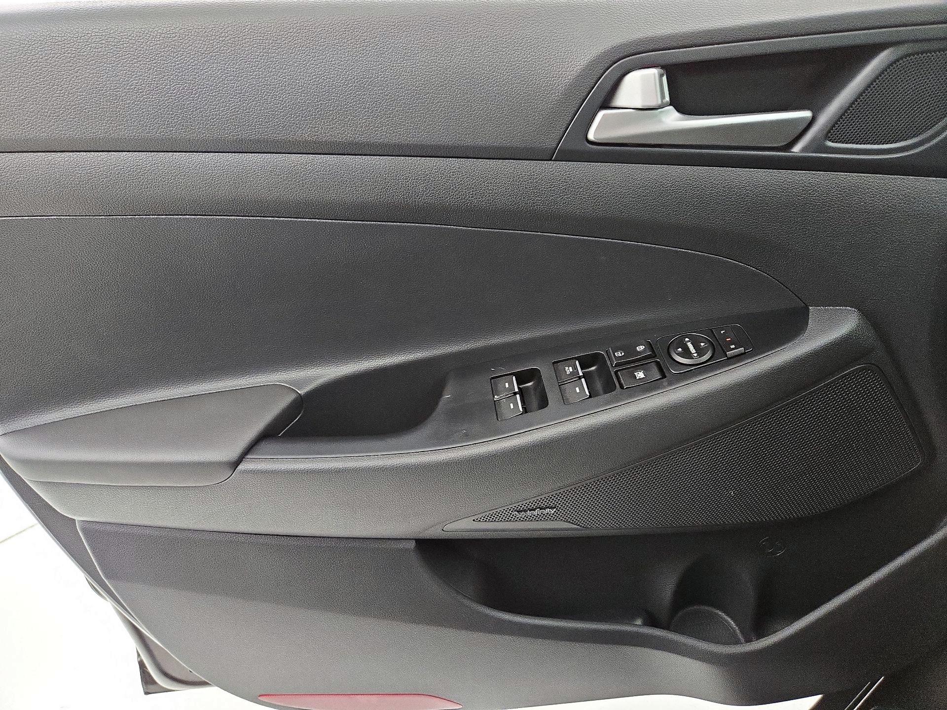 Thumbnail: 2020 Hyundai Tucson - 12