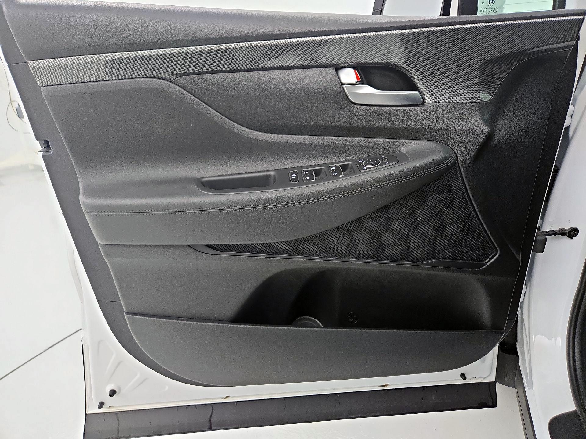 Thumbnail: 2023 Hyundai Santa Fe - 12