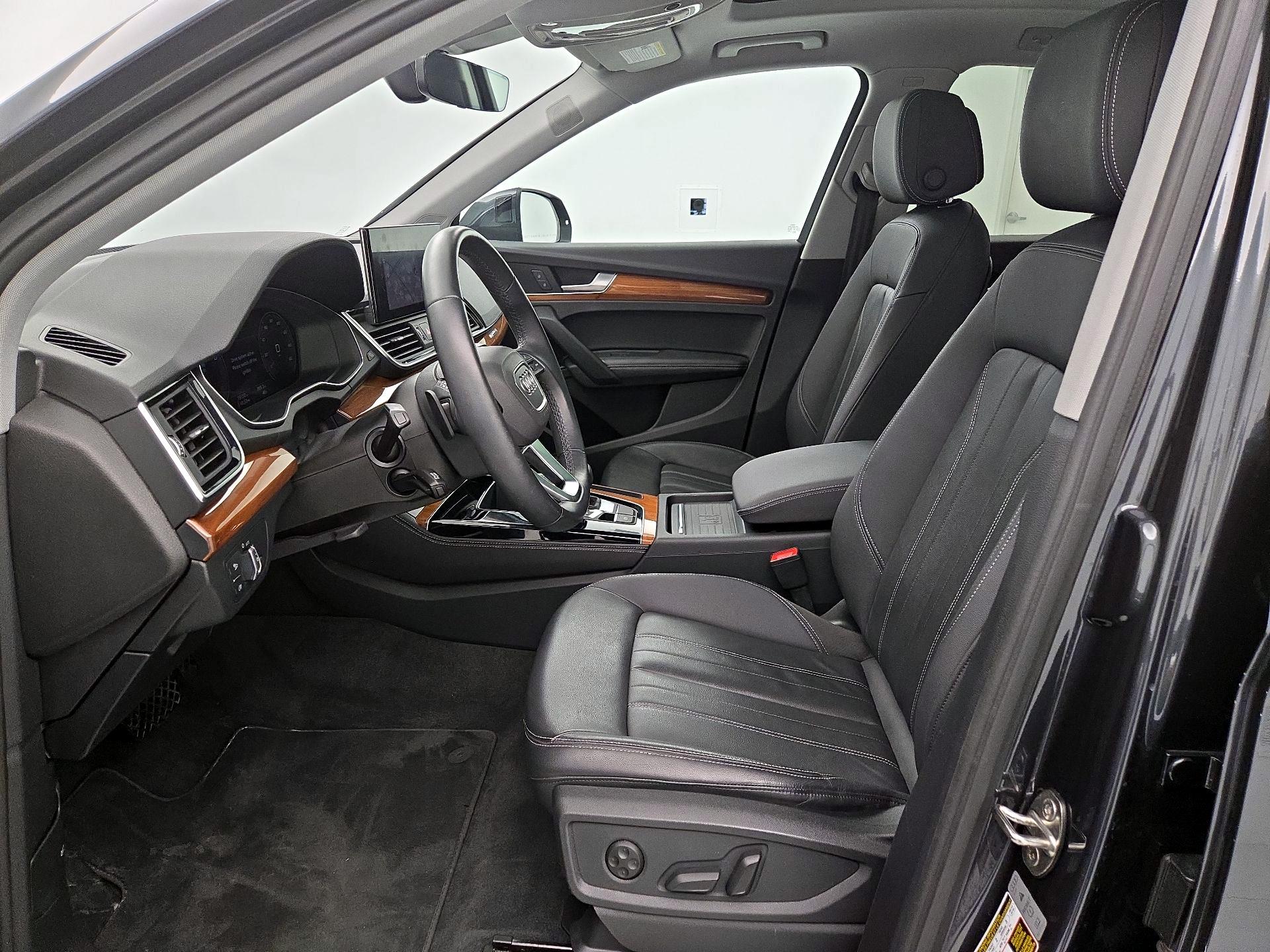 Thumbnail: 2021 Audi Q5 - 11