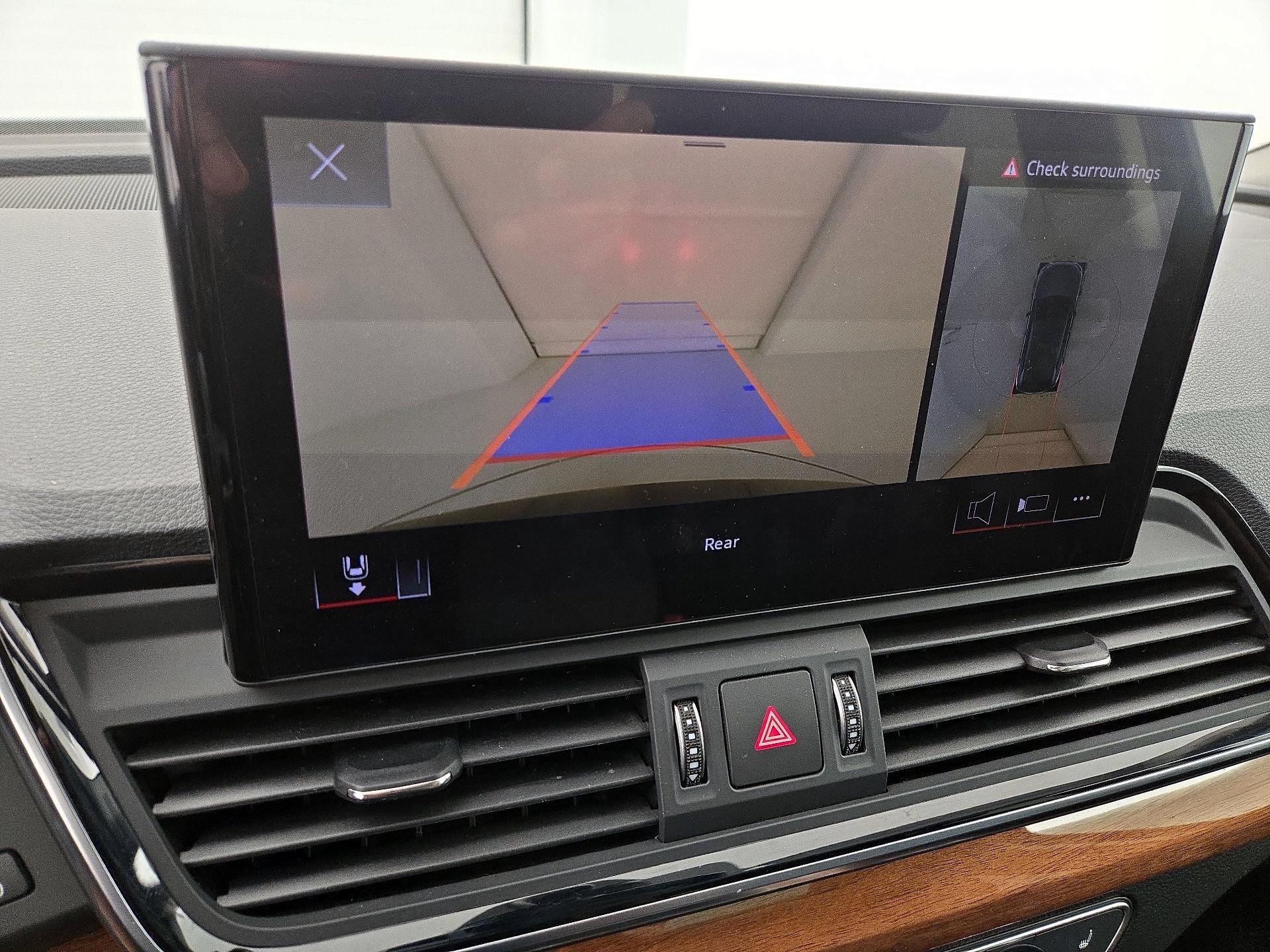 Thumbnail: 2021 Audi Q5 - 15