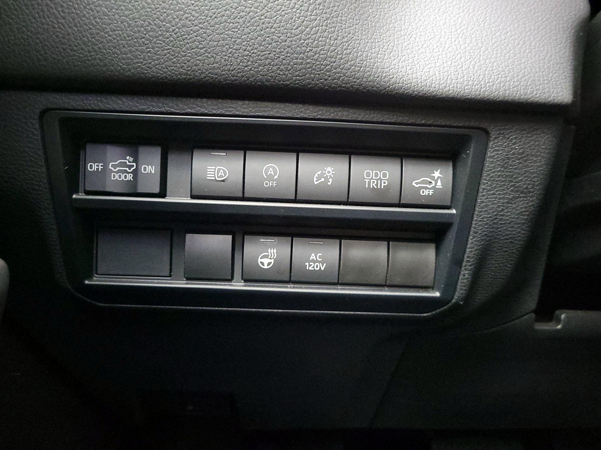 Thumbnail: 2023 Toyota Tundra - 13