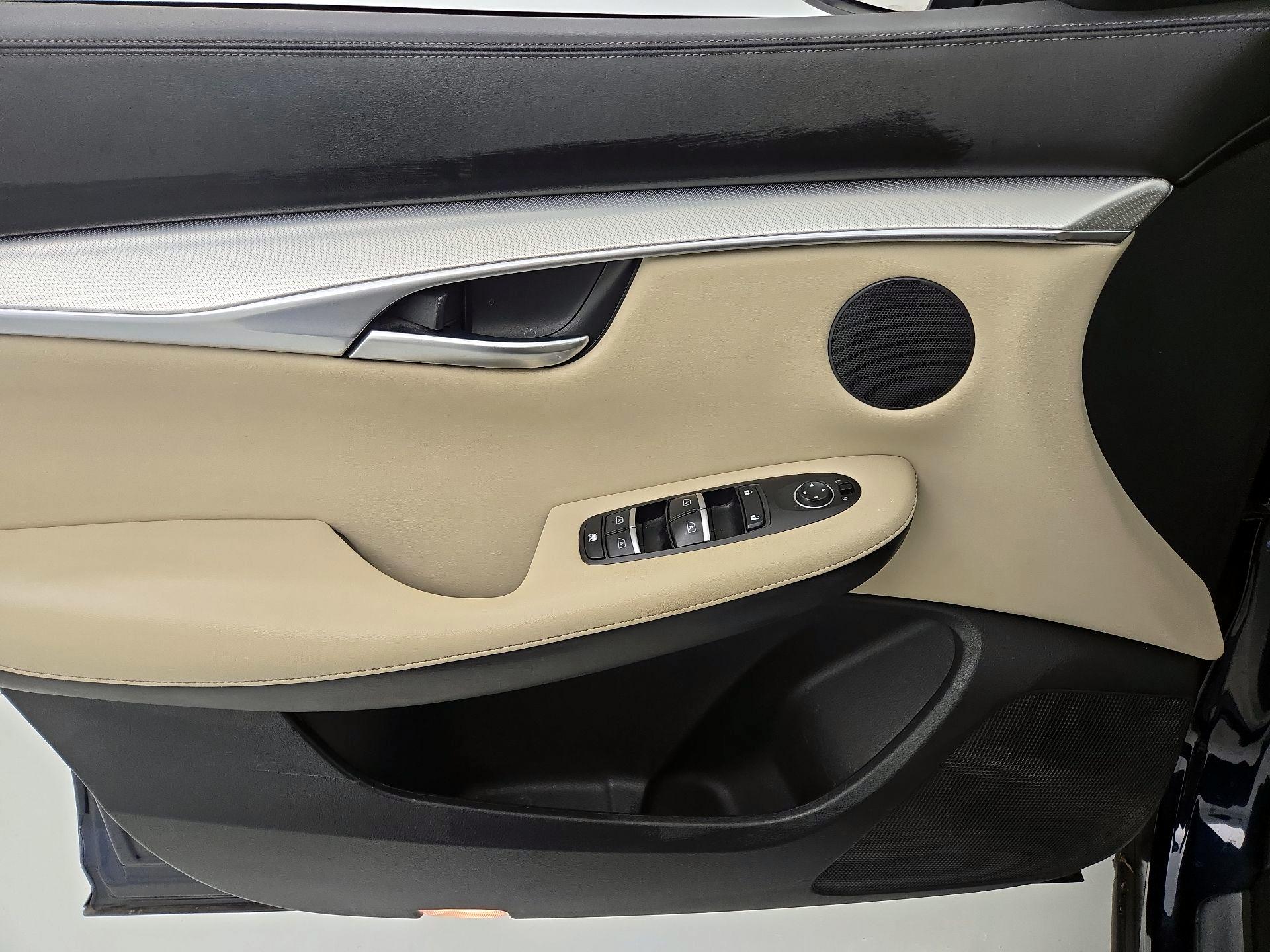 Thumbnail: 2021 INFINITI QX50 - 12