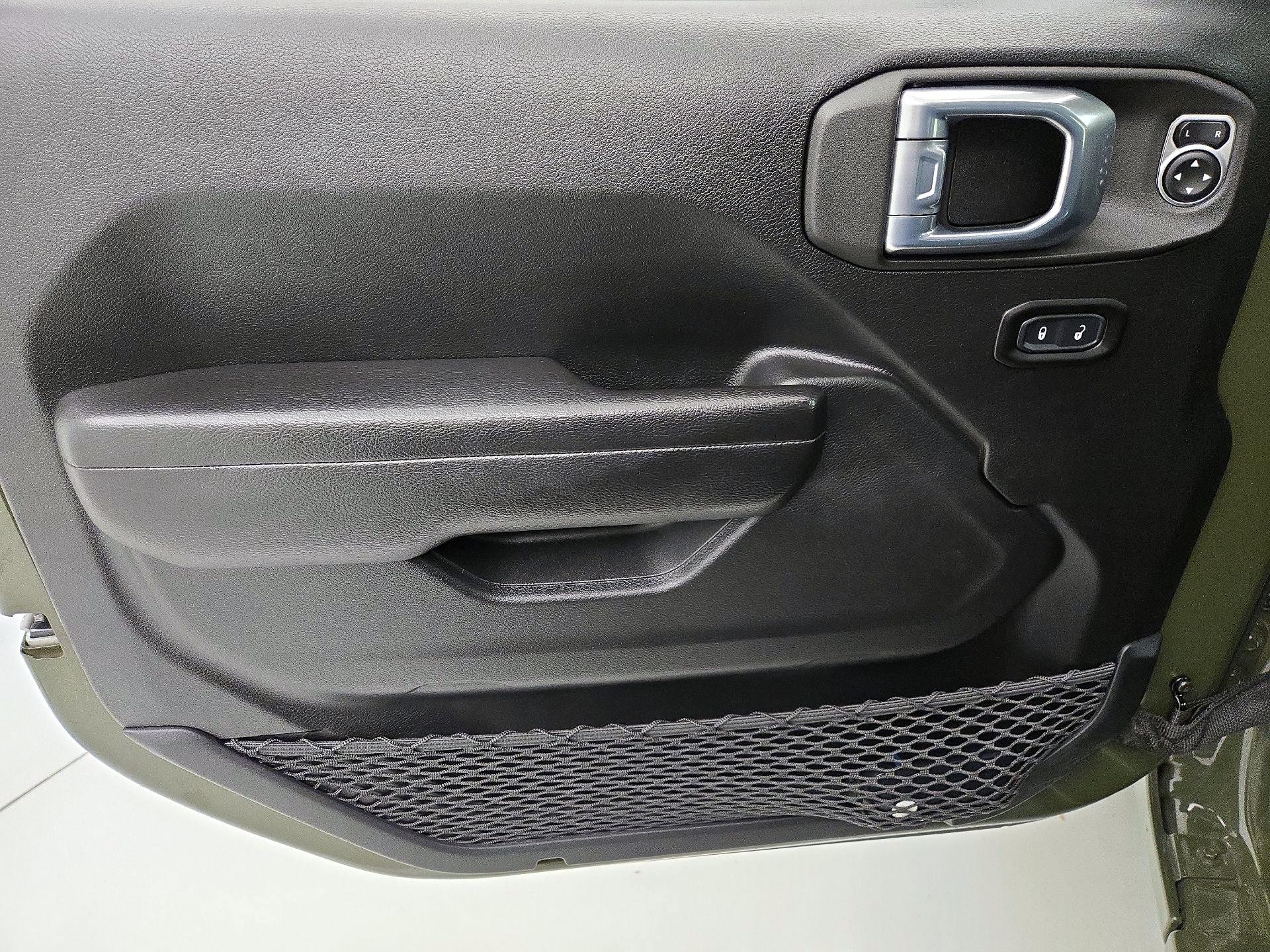 Thumbnail: 2021 Jeep Wrangler - 12