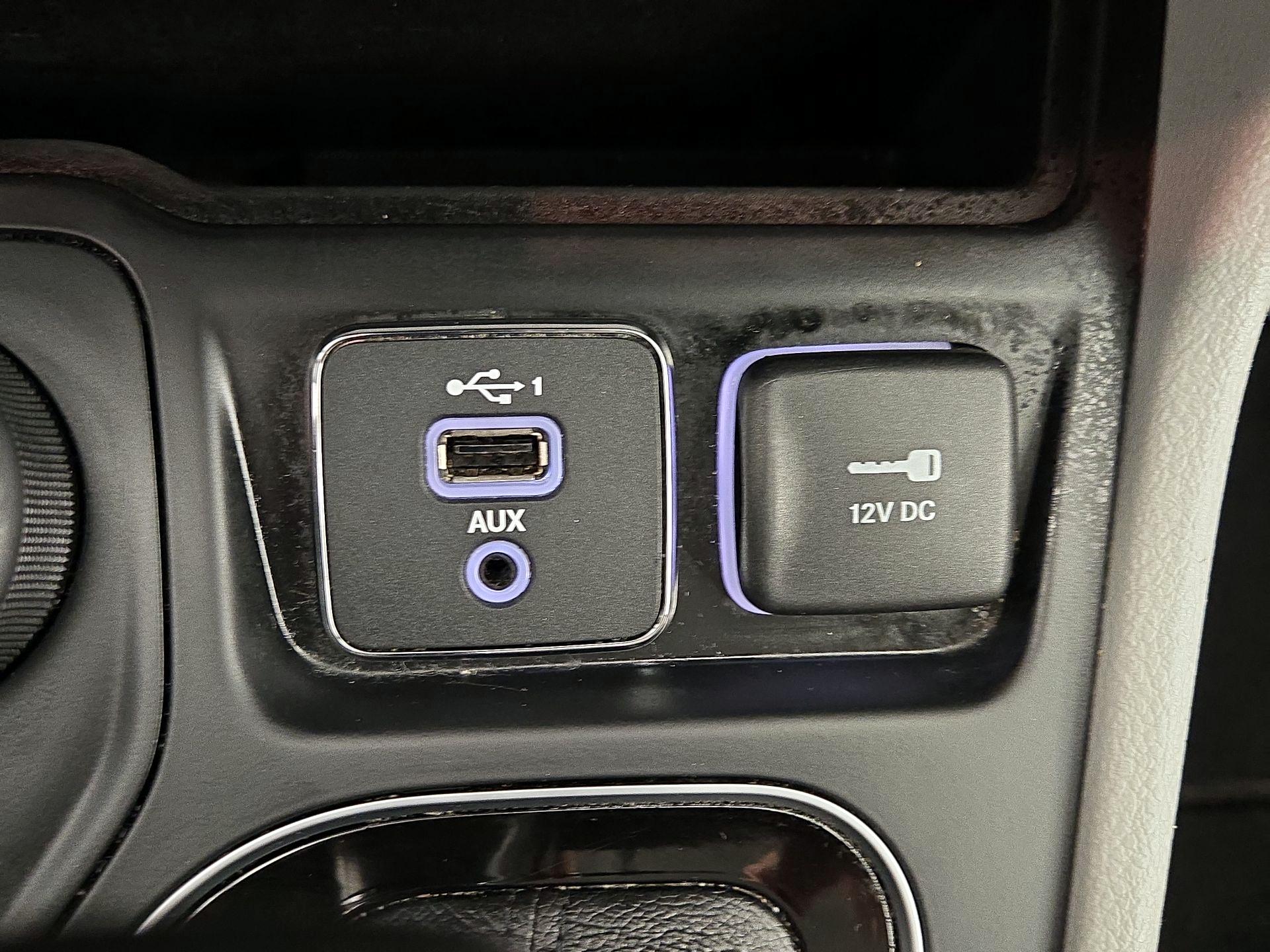 Thumbnail: 2021 Jeep Cherokee - 19