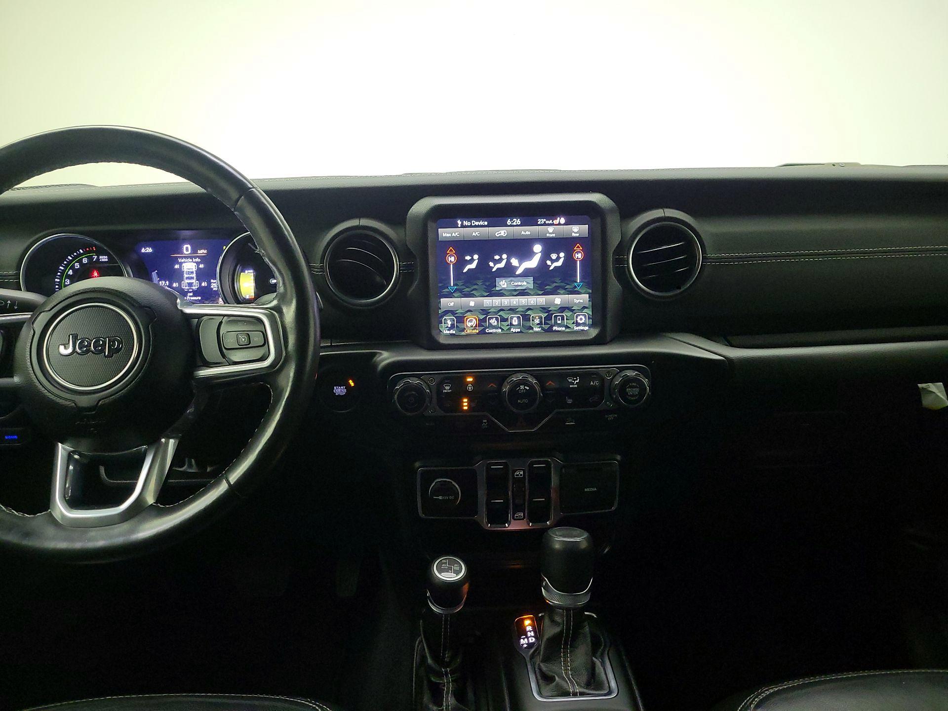 Thumbnail: 2022 Jeep Wrangler - 9