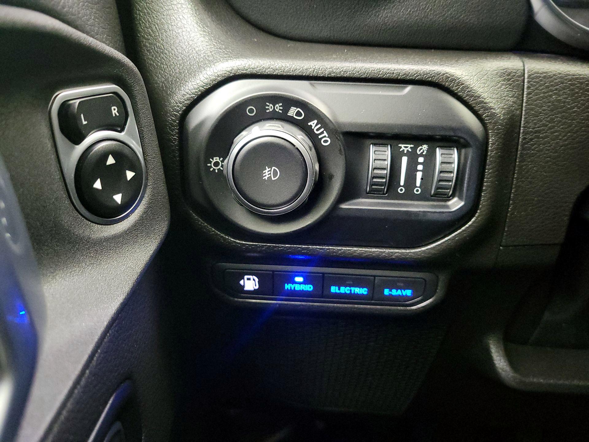 Thumbnail: 2022 Jeep Wrangler - 13