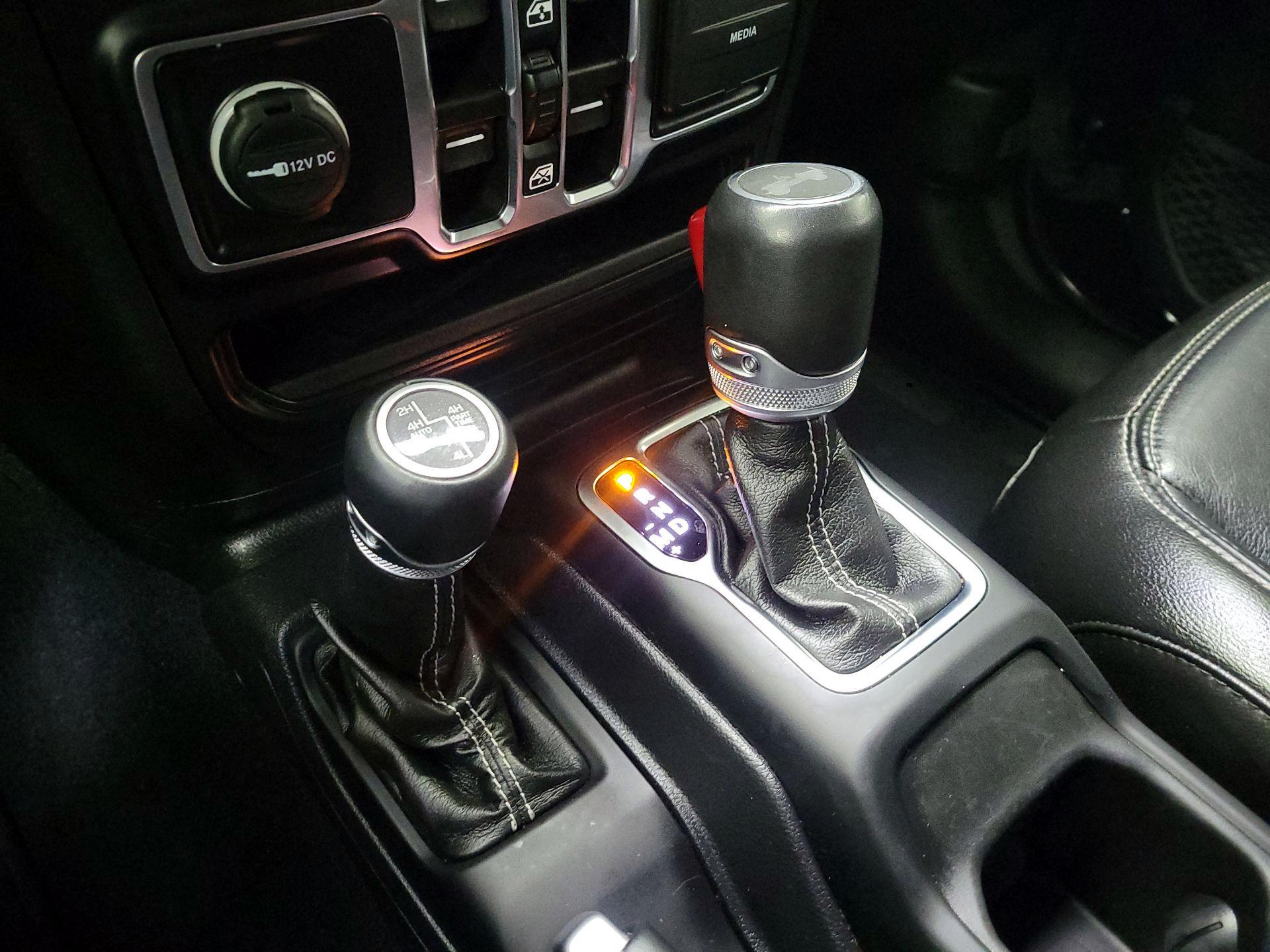 Thumbnail: 2022 Jeep Wrangler - 18