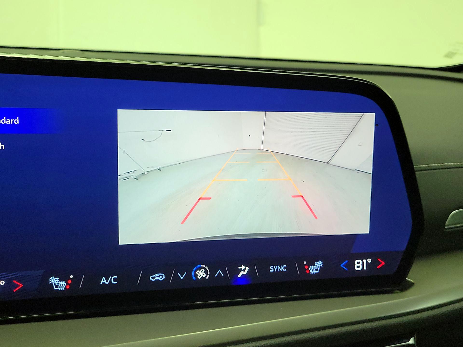 Thumbnail: 2025 Chevrolet Traverse - 15