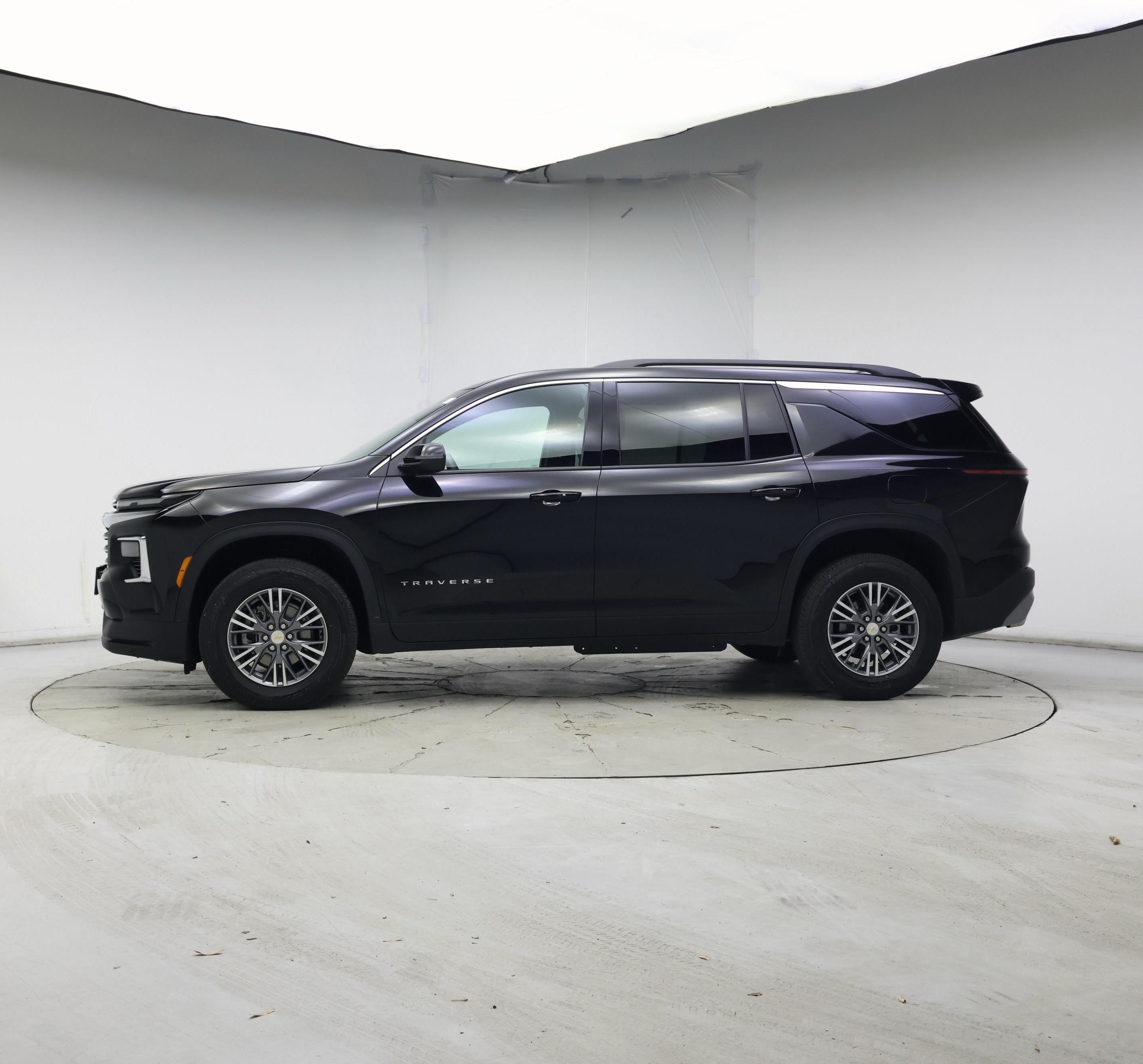 Thumbnail: 2025 Chevrolet Traverse - 3