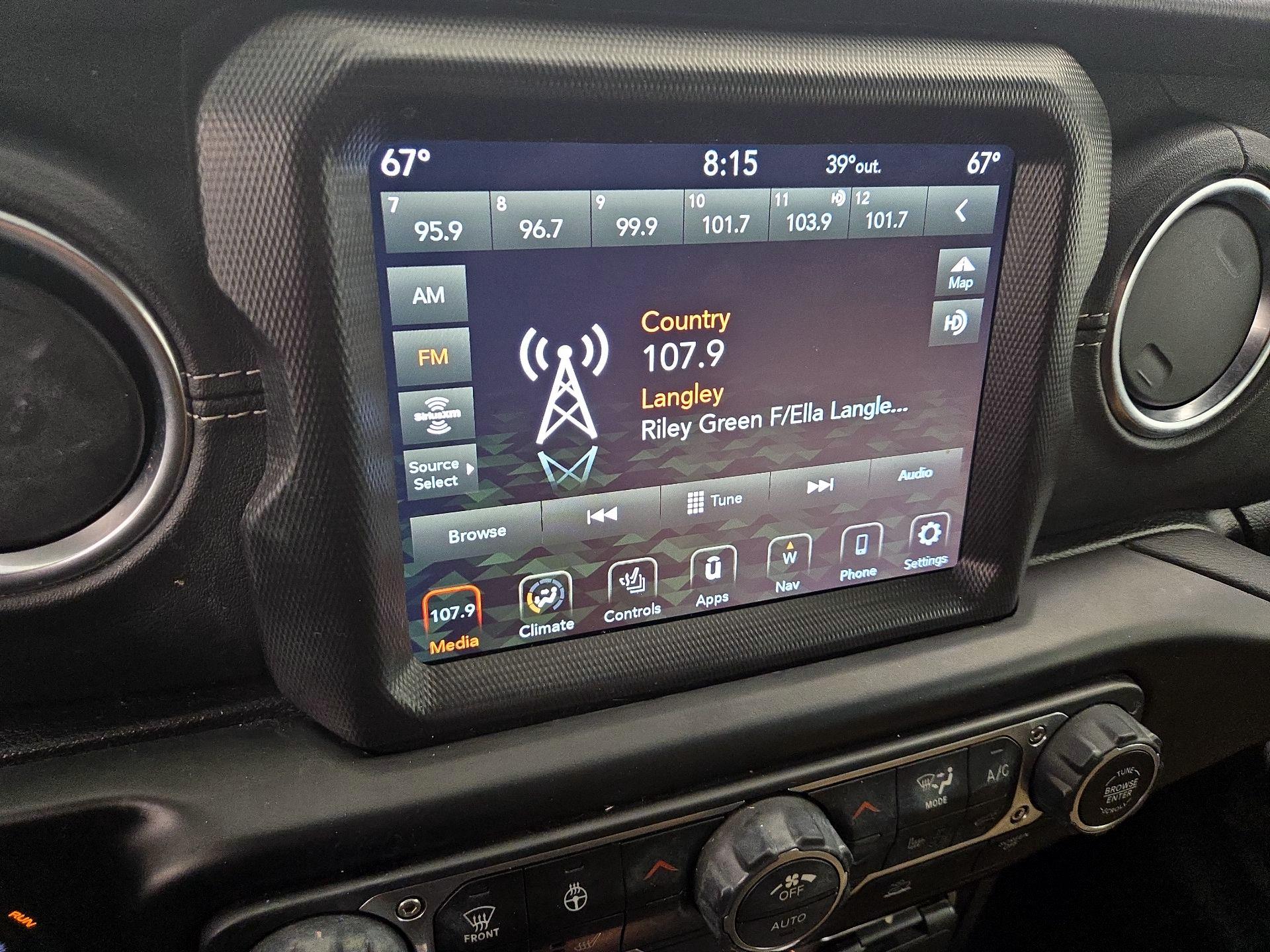 Thumbnail: 2022 Jeep Wrangler - 16