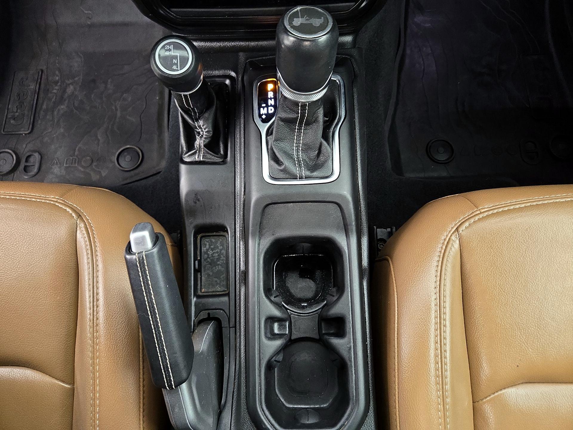 Thumbnail: 2022 Jeep Wrangler - 18