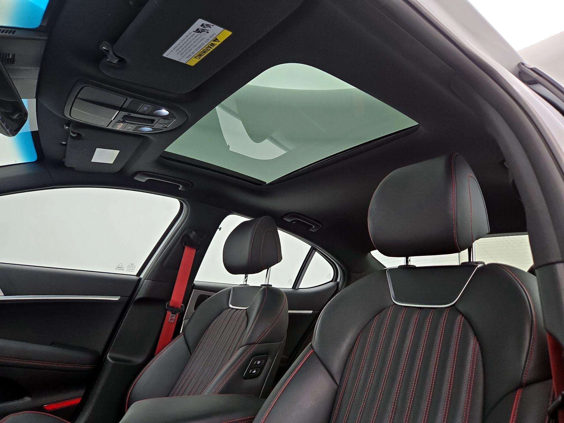 Thumbnail: 2023 Genesis G70 - 20