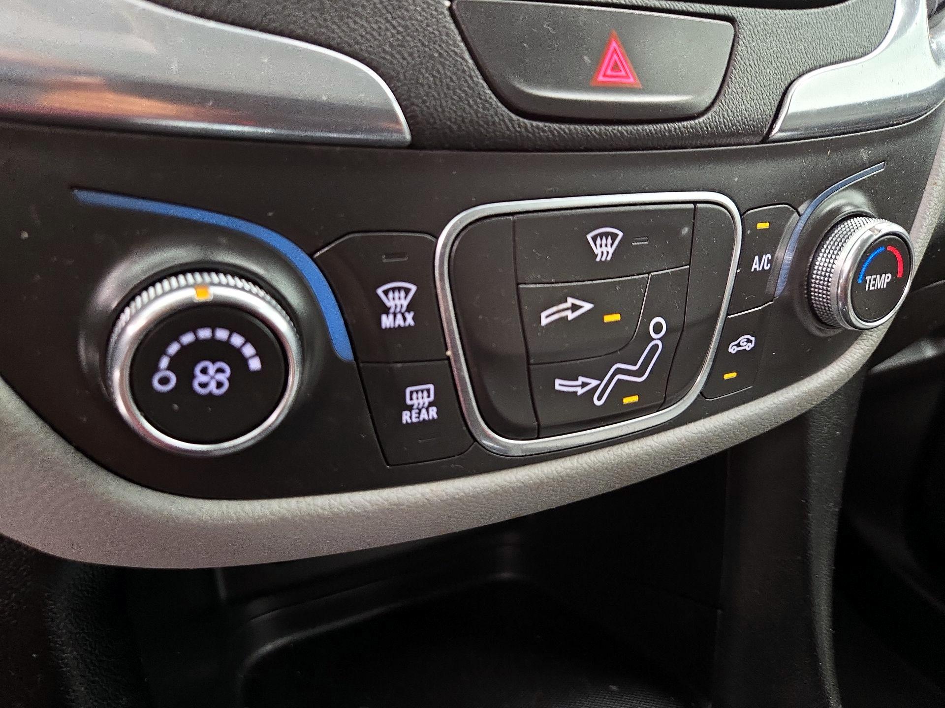 Thumbnail: 2020 Chevrolet Equinox - 16