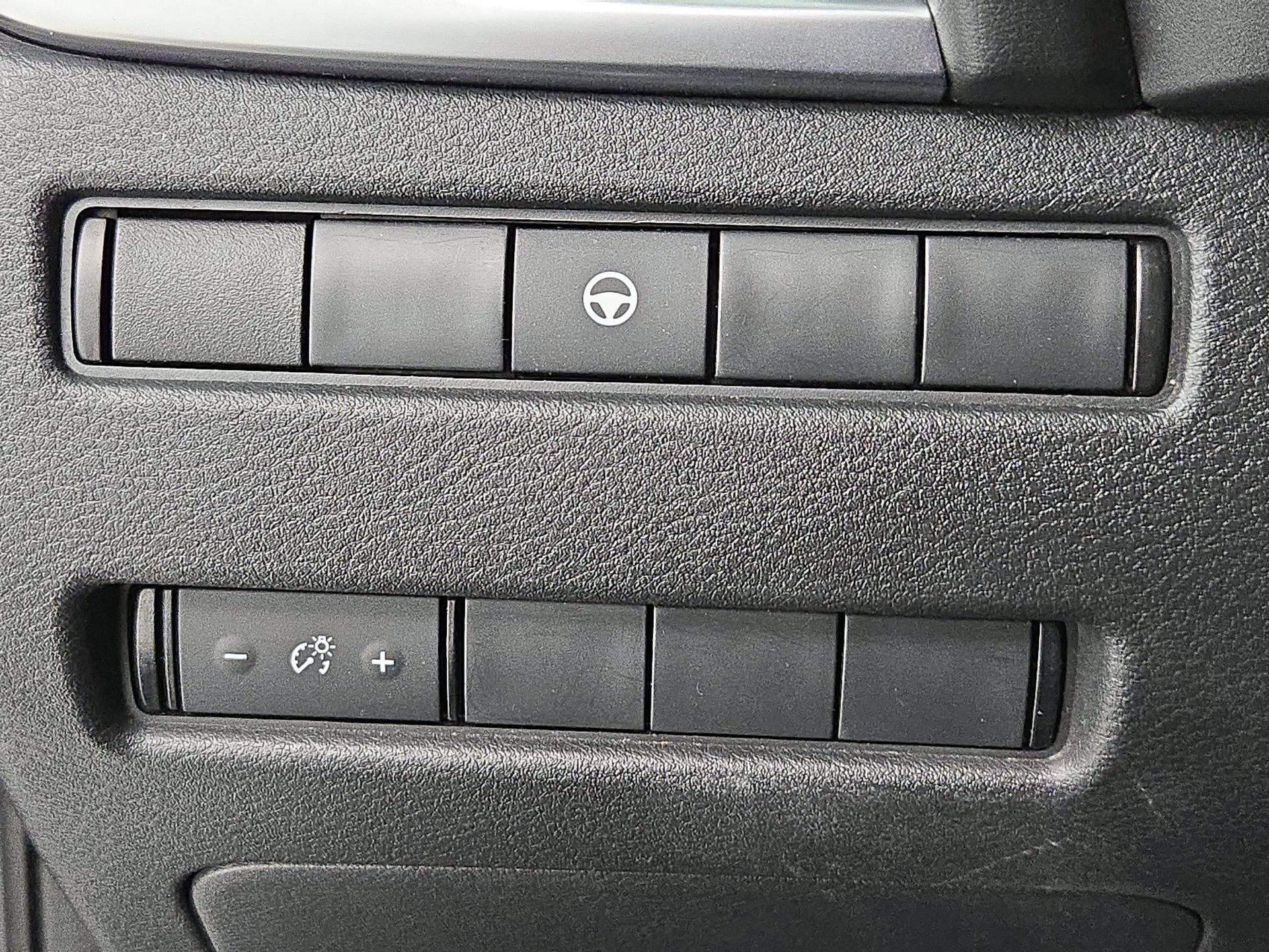 Thumbnail: 2021 Nissan Rogue - 13