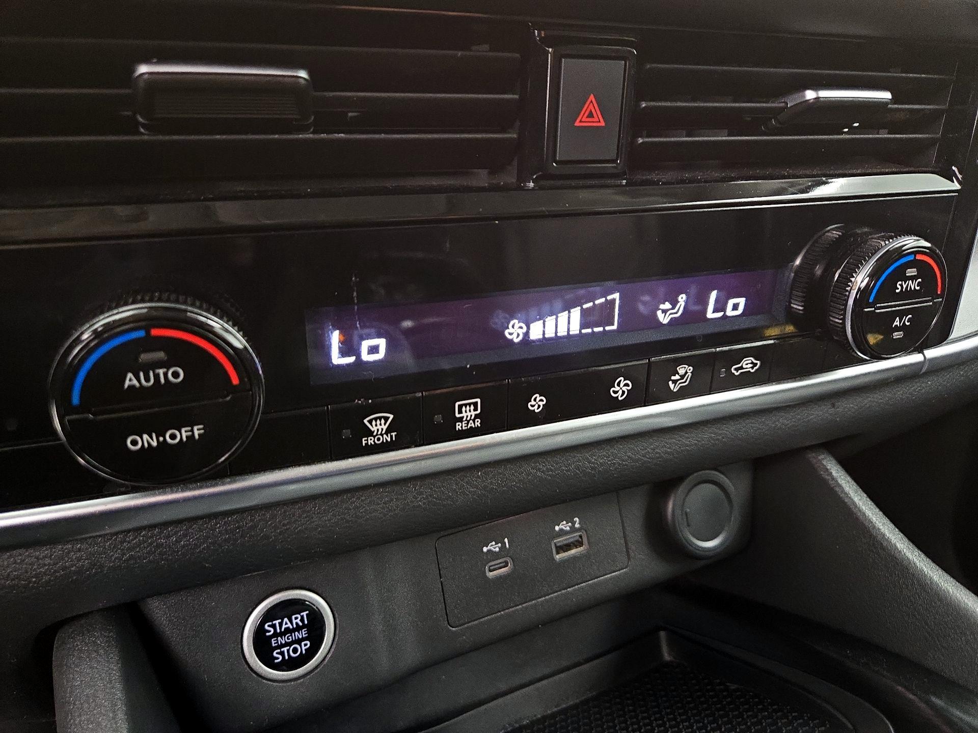 Thumbnail: 2021 Nissan Rogue - 16