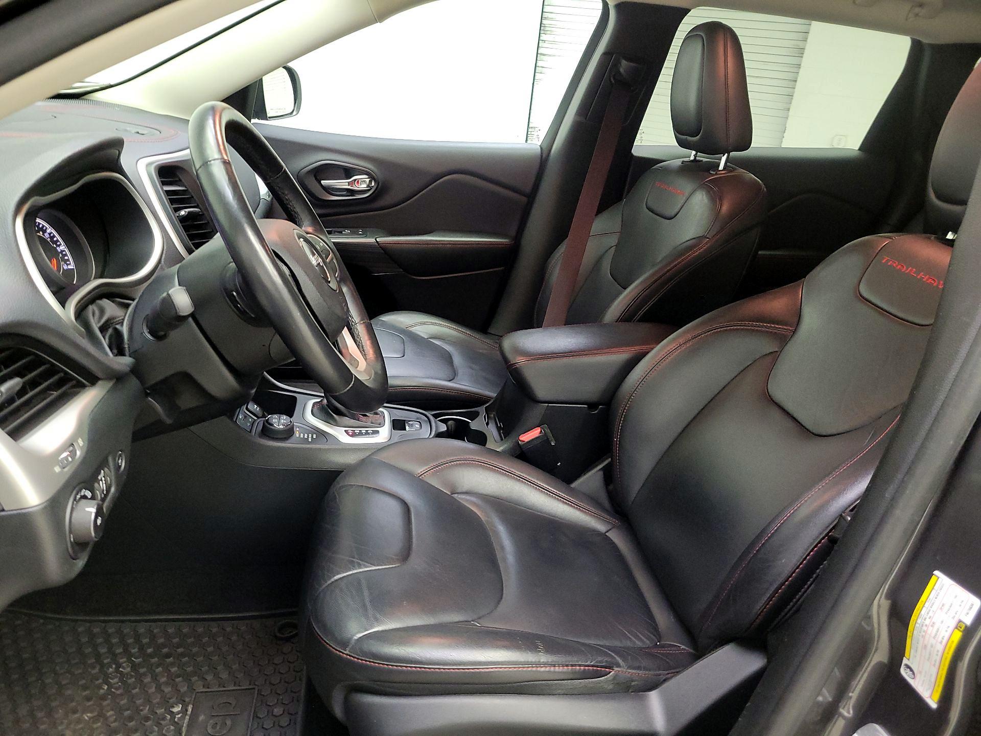 Thumbnail: 2015 Jeep Cherokee - 11