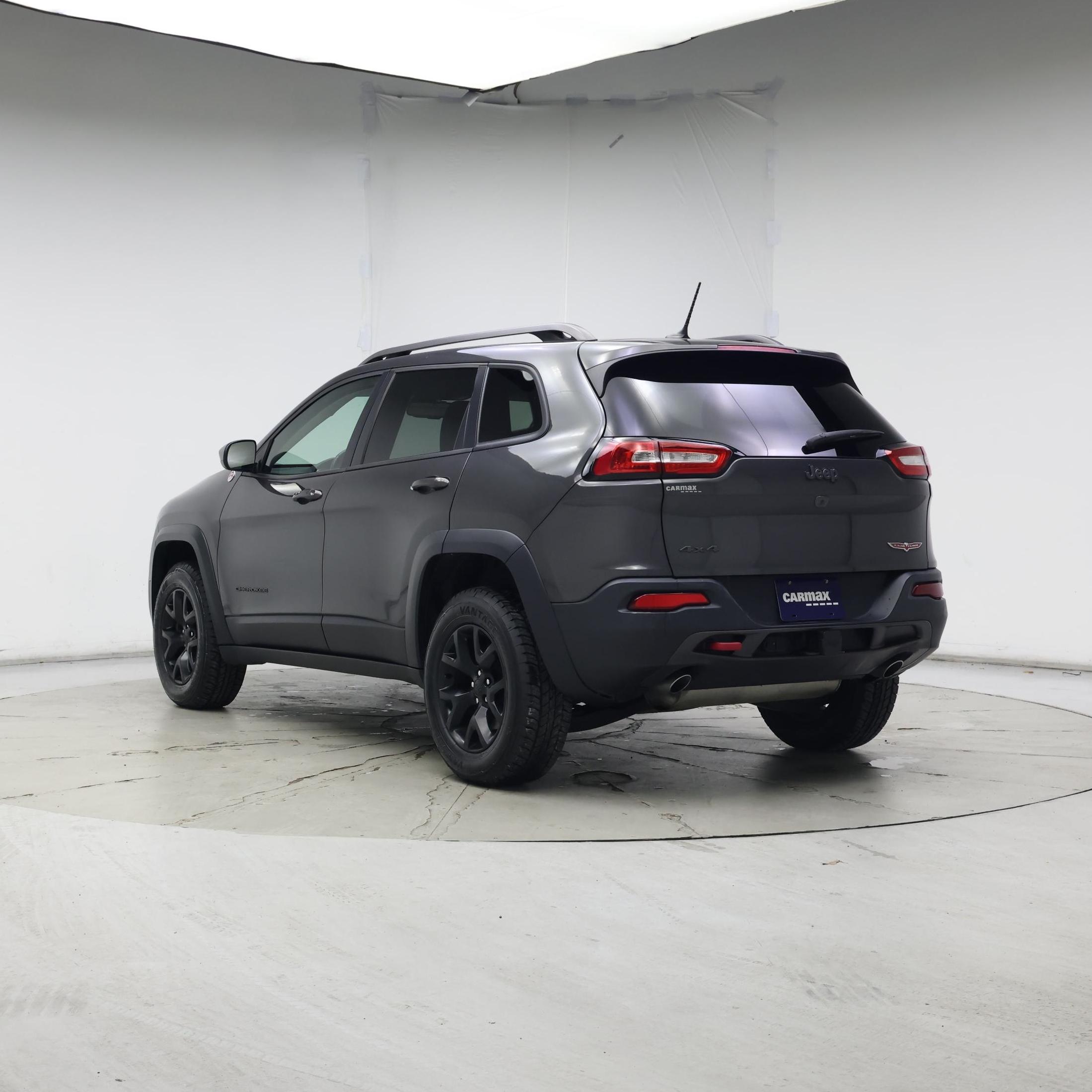 Thumbnail: 2015 Jeep Cherokee - 2