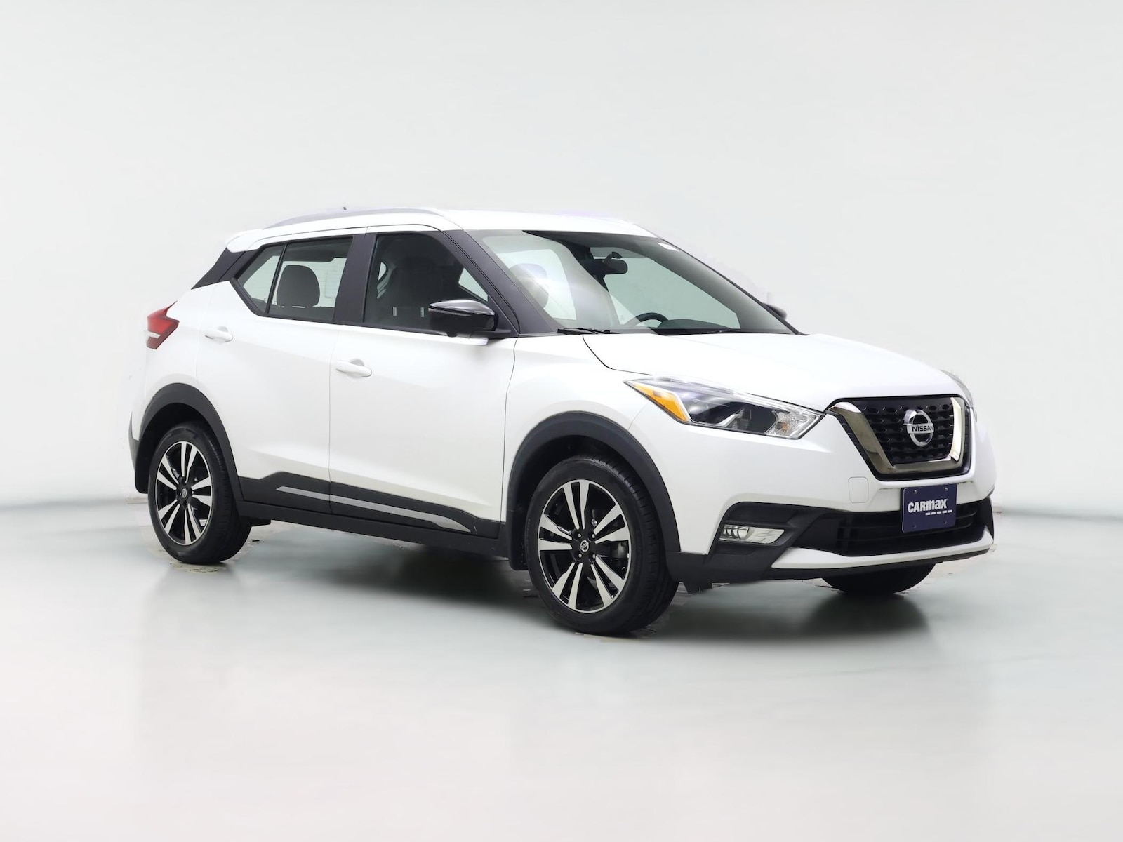 2019 Nissan Kicks SR
