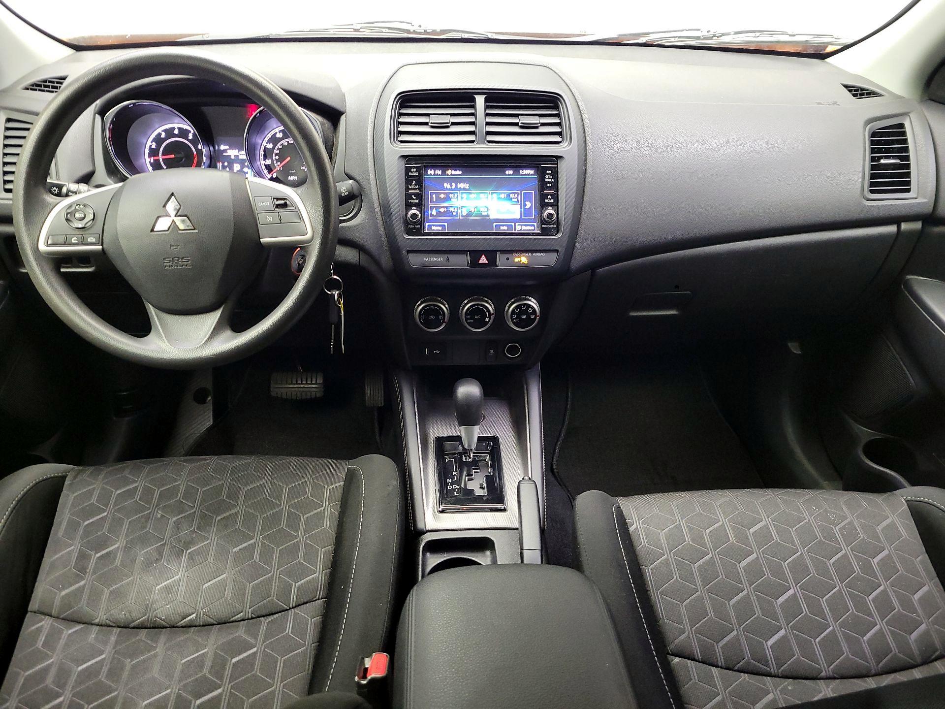 Thumbnail: 2020 Mitsubishi Outlander Sport - 9