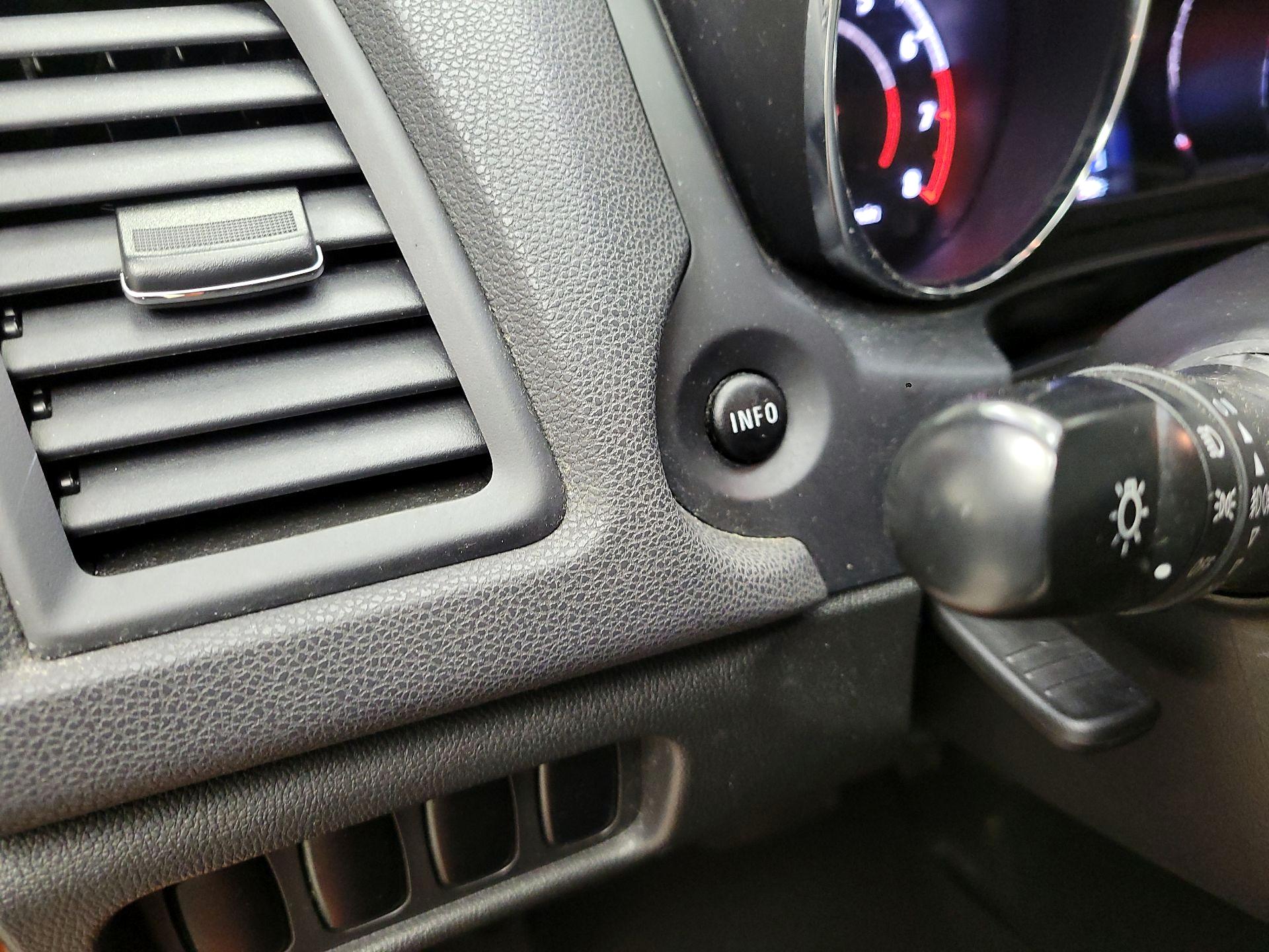 Thumbnail: 2020 Mitsubishi Outlander Sport - 13