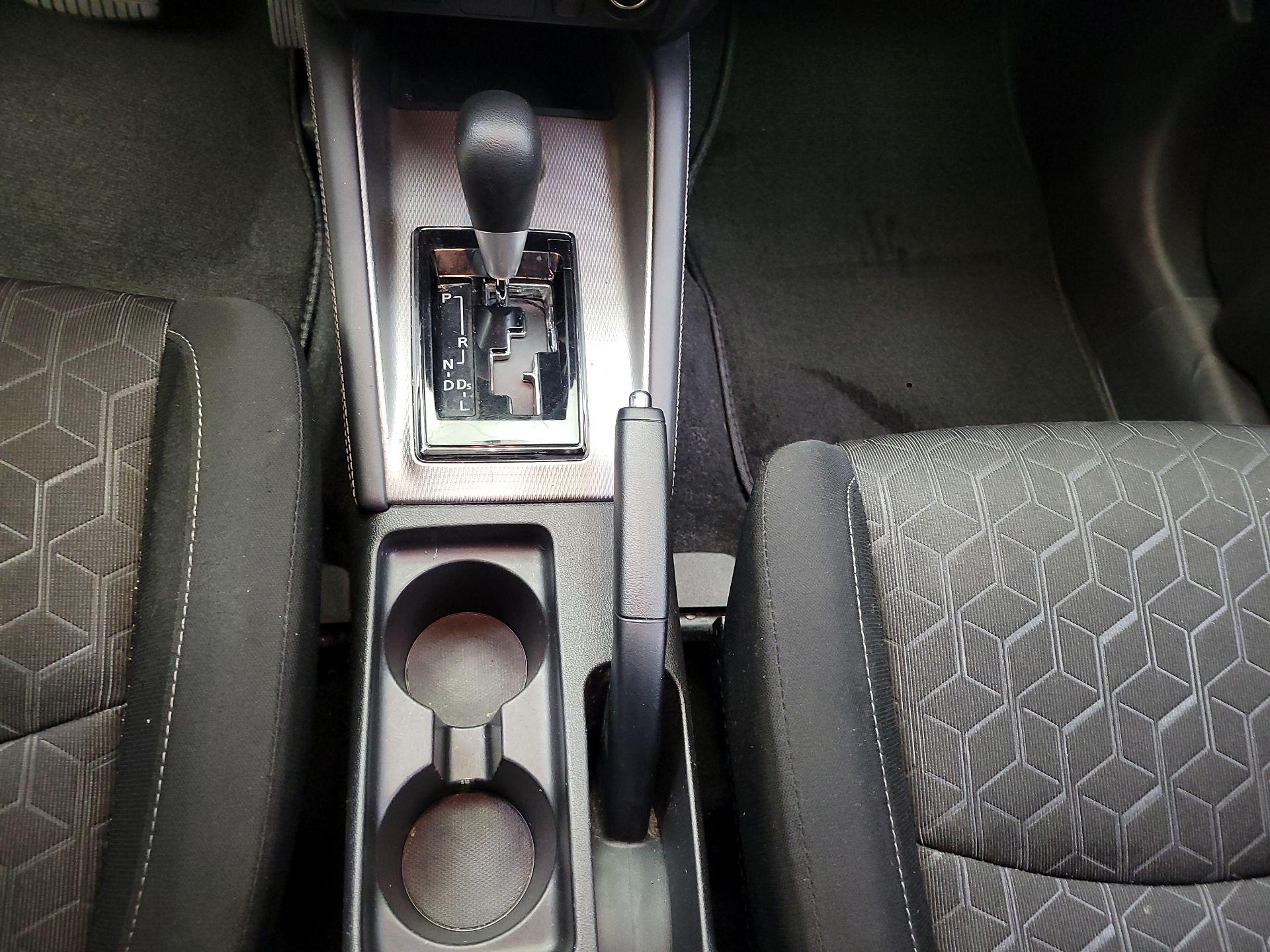 Thumbnail: 2020 Mitsubishi Outlander Sport - 17