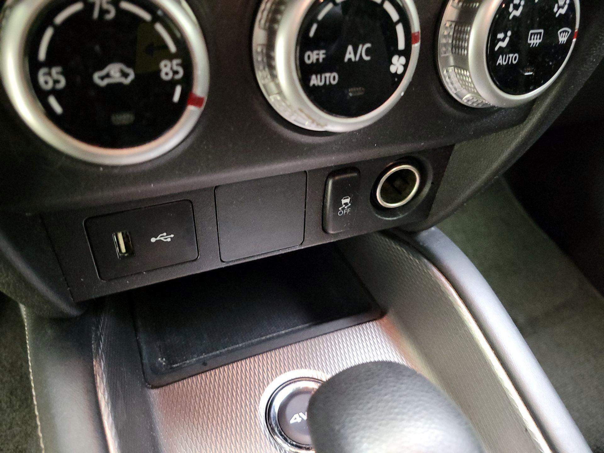 Thumbnail: 2020 Mitsubishi Outlander Sport - 18