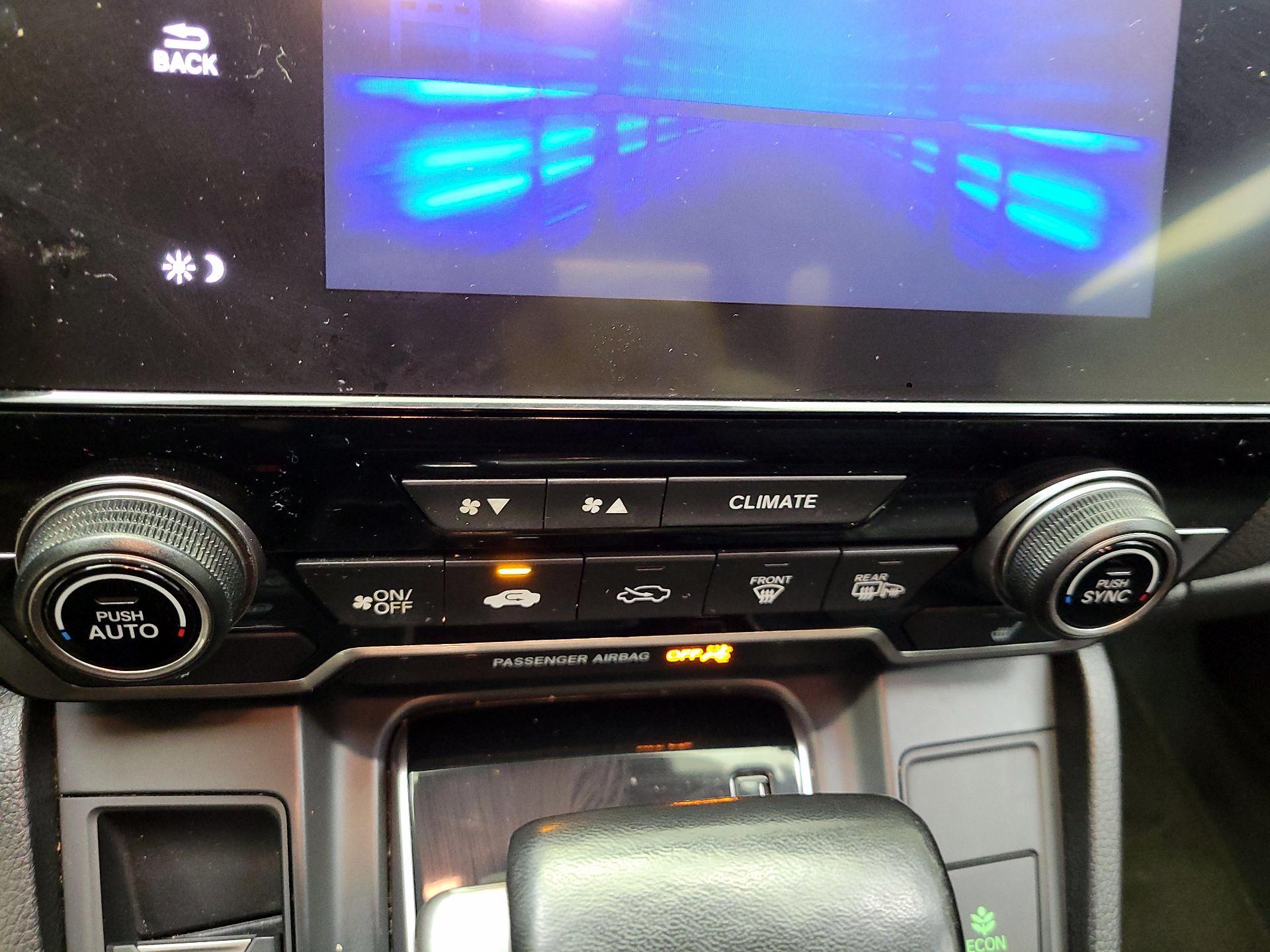 Thumbnail: 2018 Honda CR-V - 16