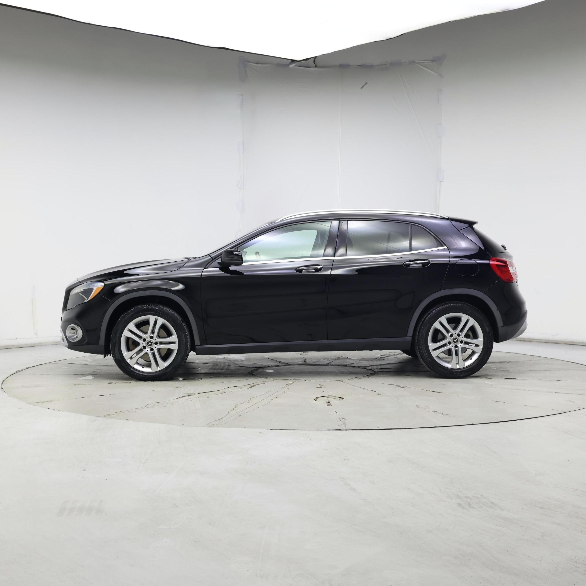 Thumbnail: 2018 Mercedes-Benz GLA - 3