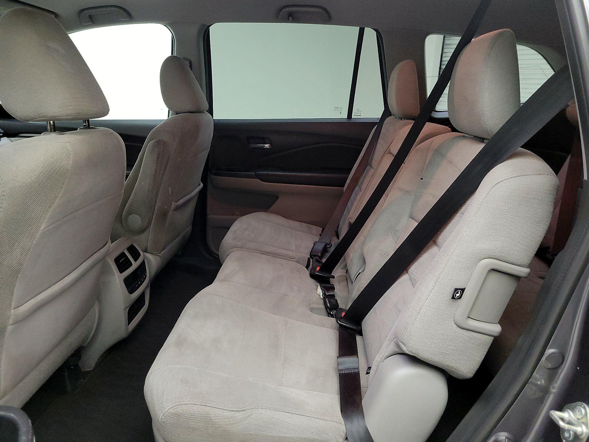 Thumbnail: 2018 Honda Pilot - 19