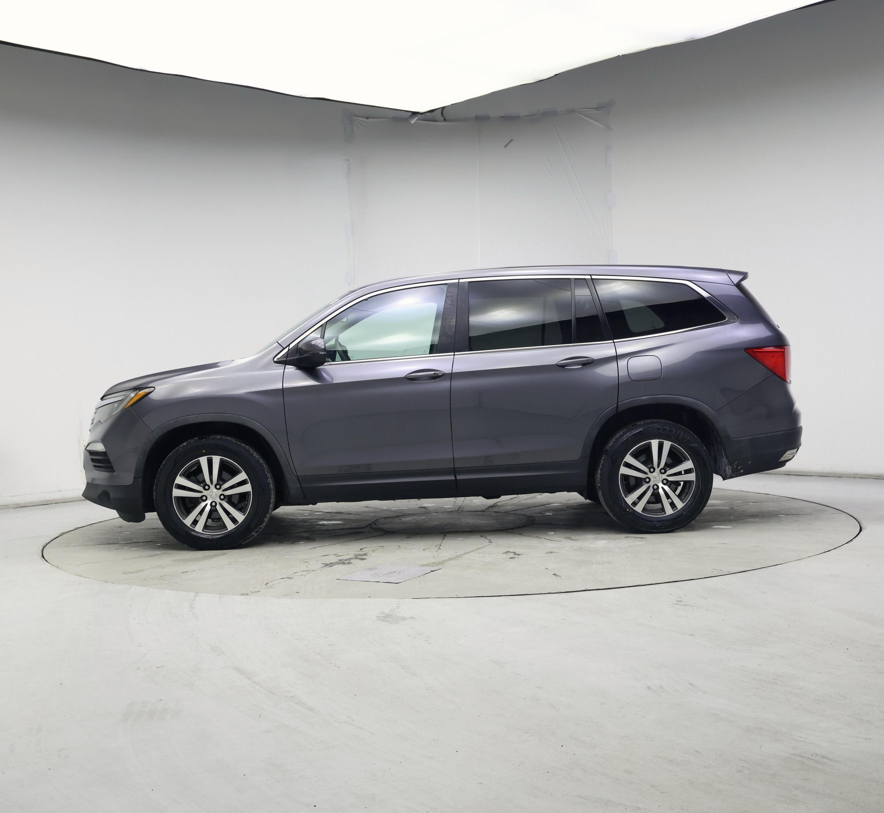 Thumbnail: 2018 Honda Pilot - 3