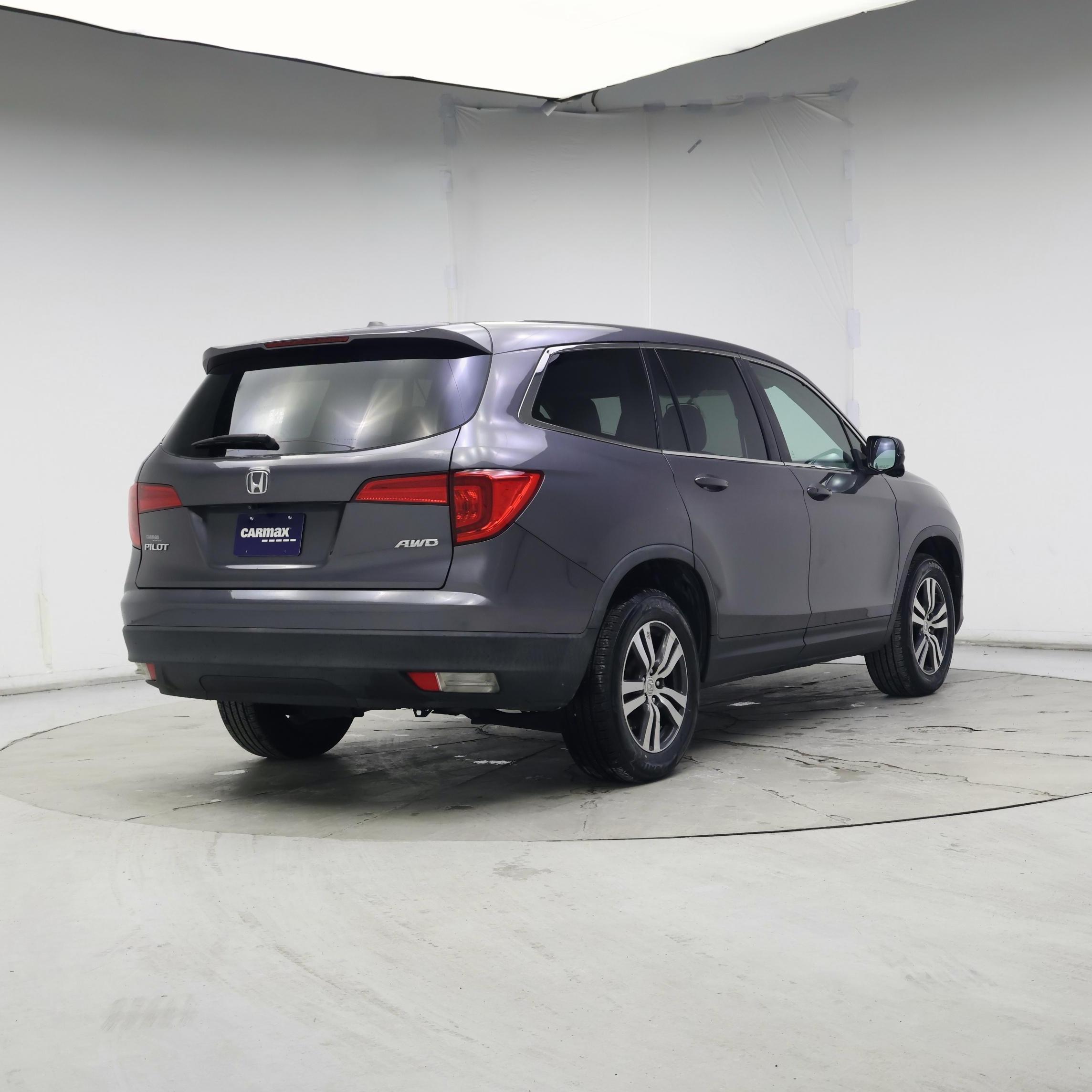 Thumbnail: 2018 Honda Pilot - 8