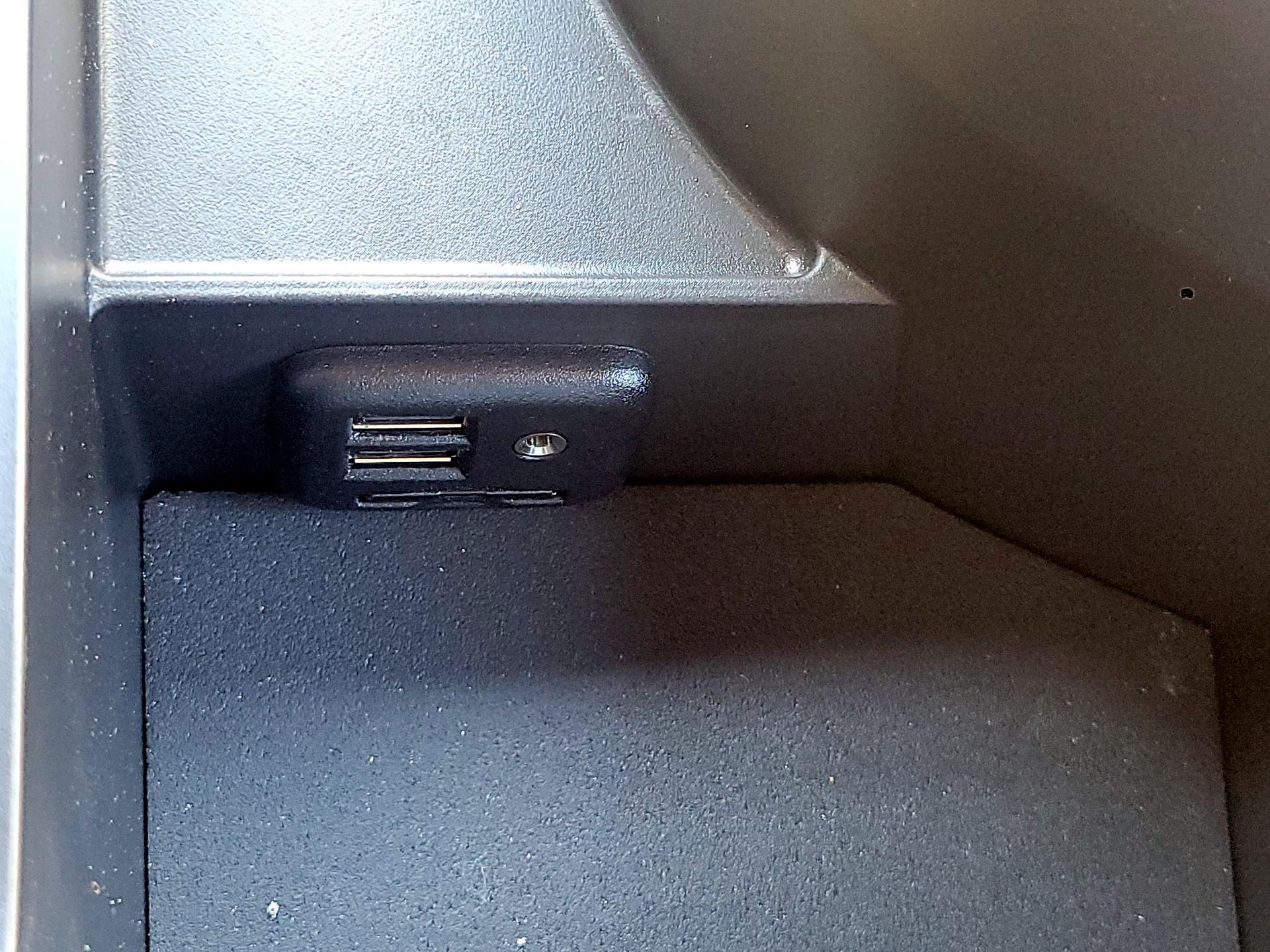 Thumbnail: 2023 Chevrolet Camaro - 18