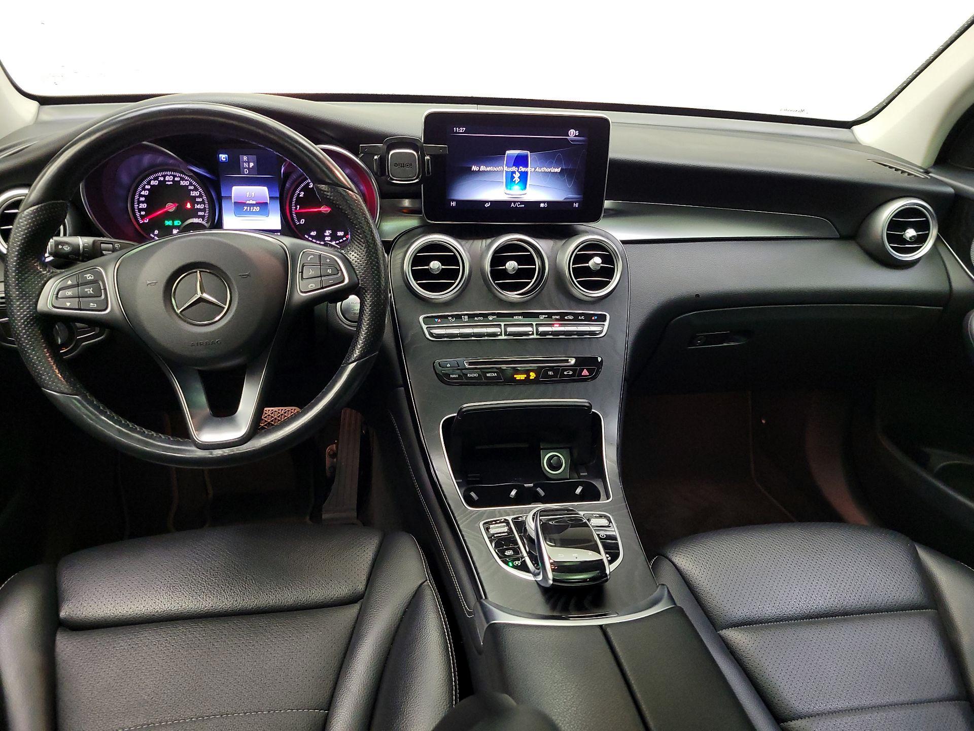 Thumbnail: 2017 Mercedes-Benz GLC - 9