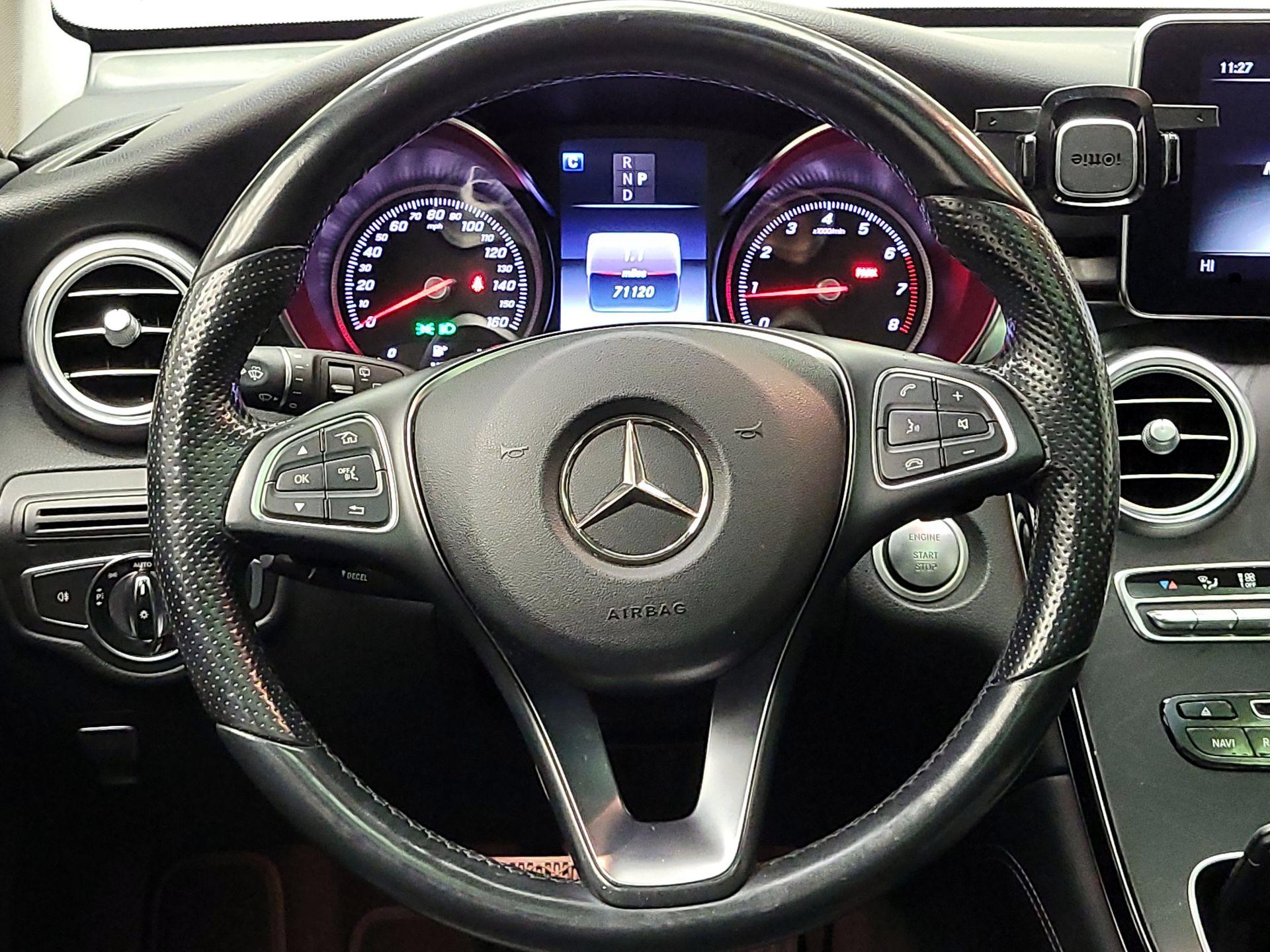 Thumbnail: 2017 Mercedes-Benz GLC - 10