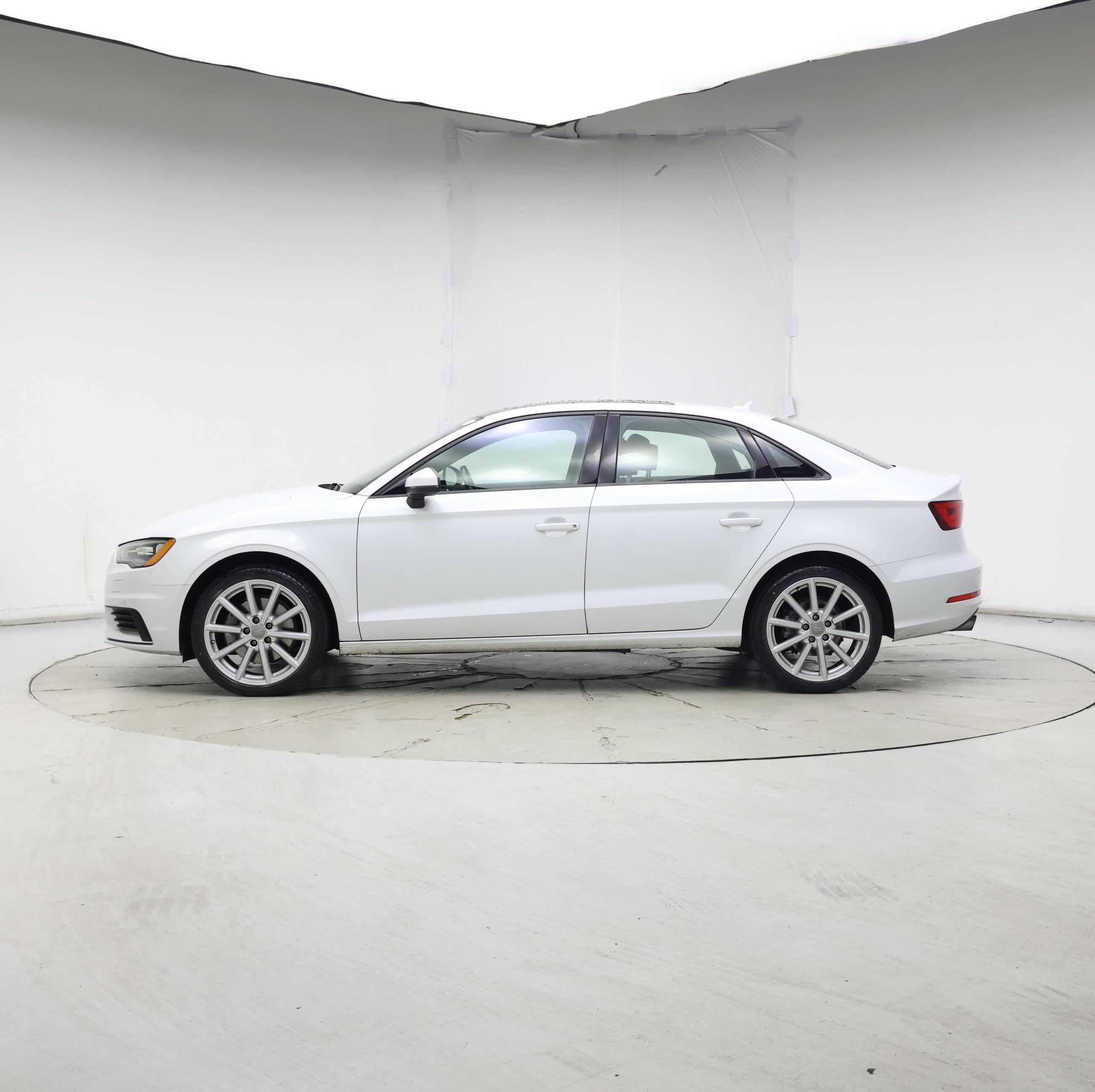 Thumbnail: 2016 Audi A3 - 3