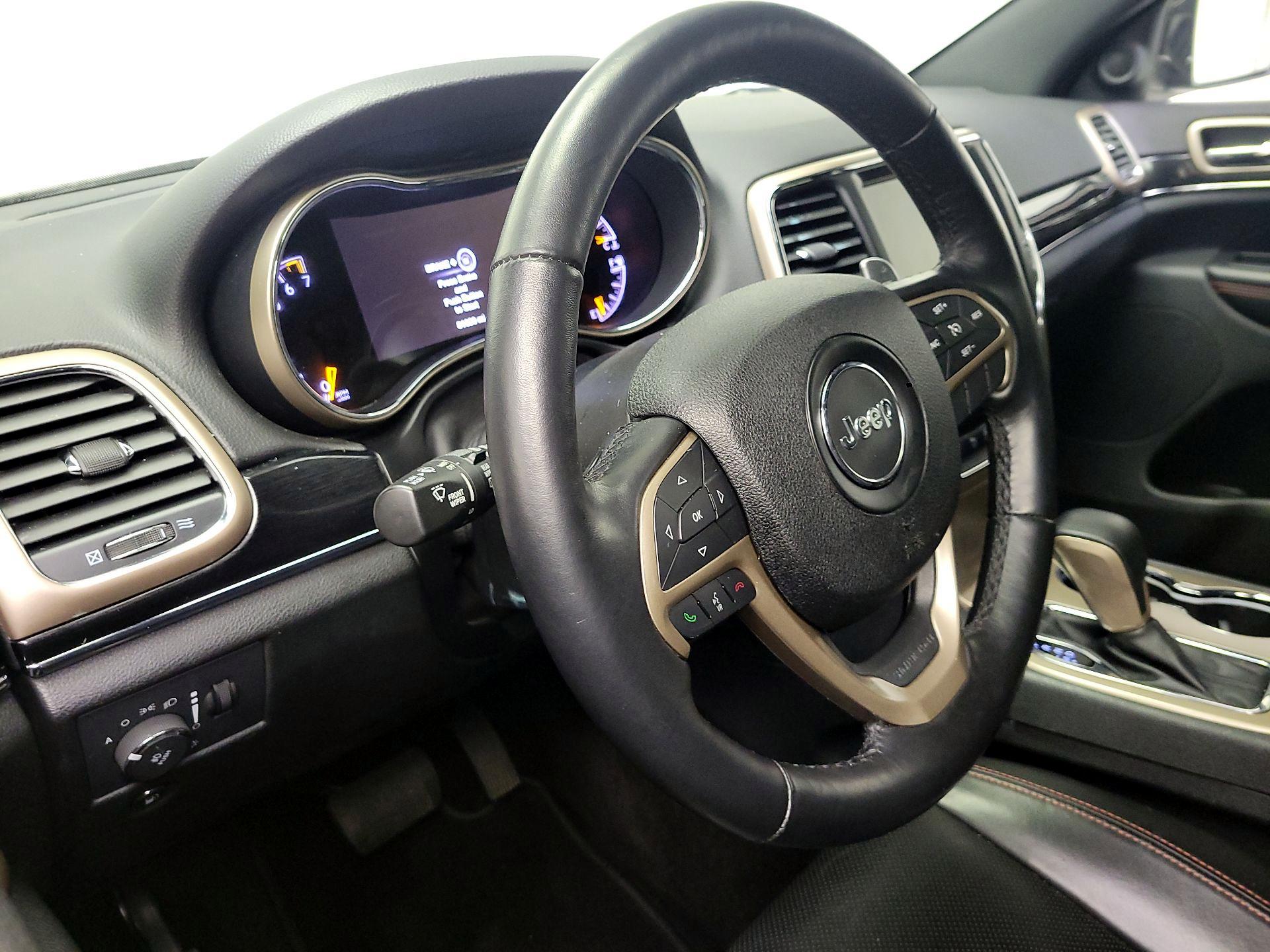 Thumbnail: 2016 Jeep Grand Cherokee - 9