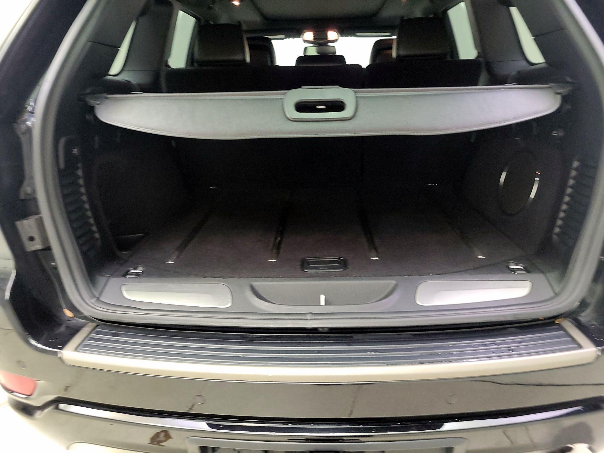 Thumbnail: 2016 Jeep Grand Cherokee - 20