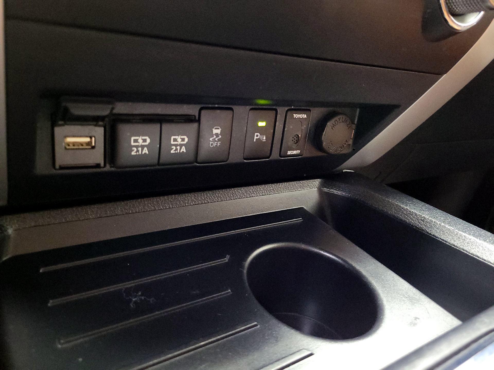 Thumbnail: 2020 Toyota Tundra - 19