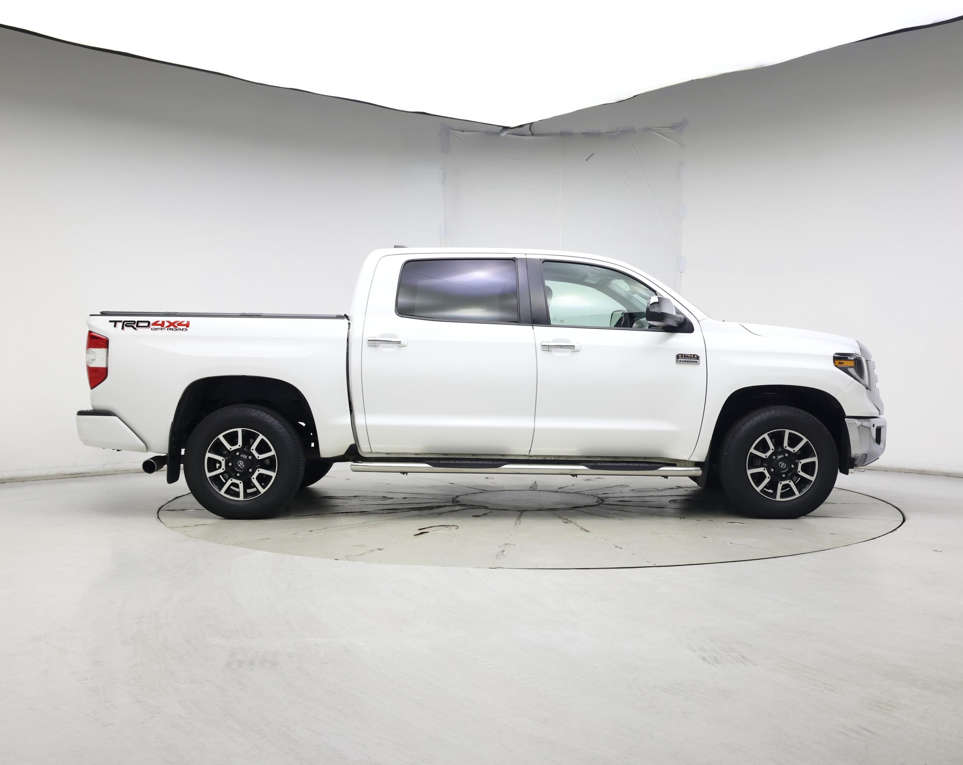 Thumbnail: 2020 Toyota Tundra - 7