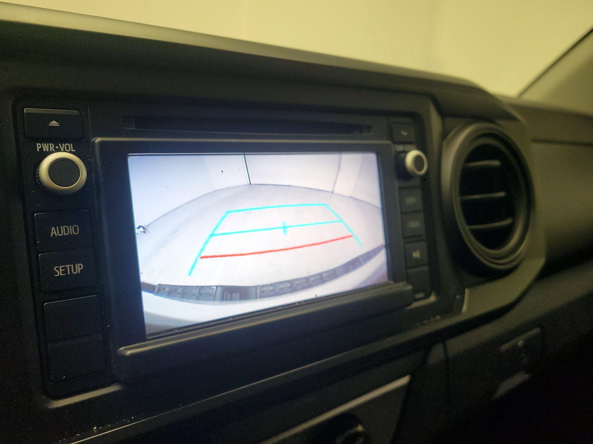 Thumbnail: 2018 Toyota Tacoma - 14