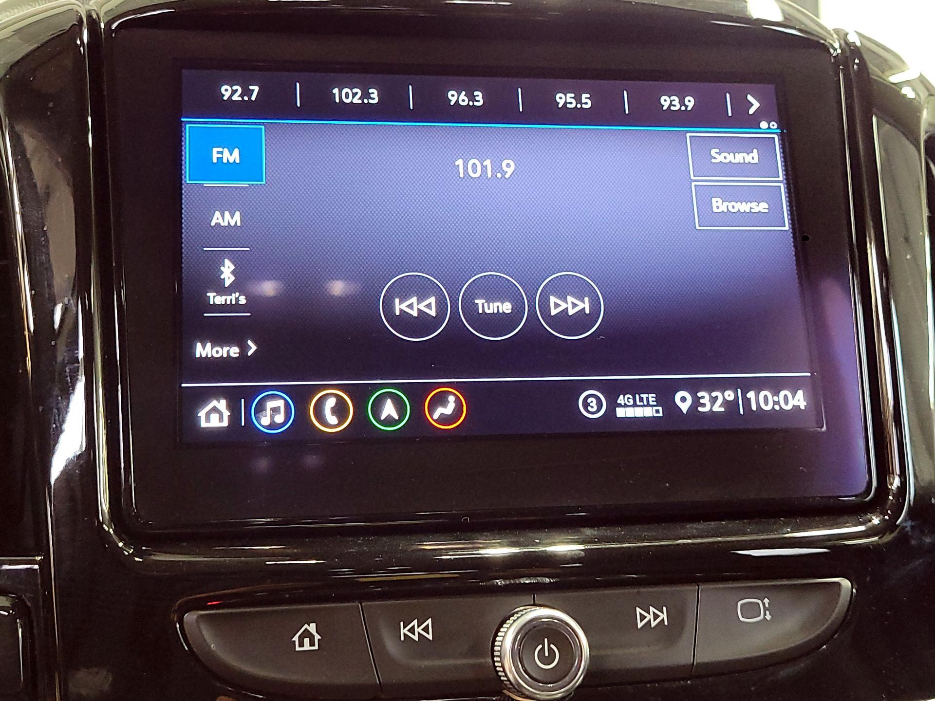 Thumbnail: 2021 Chevrolet Traverse - 16