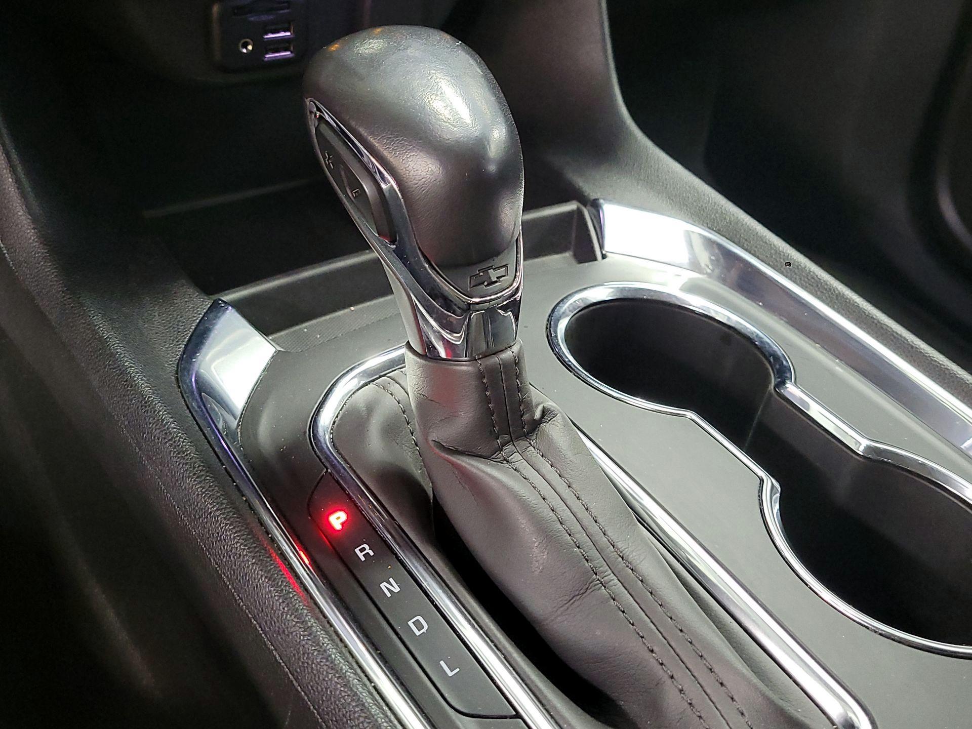 Thumbnail: 2021 Chevrolet Traverse - 18