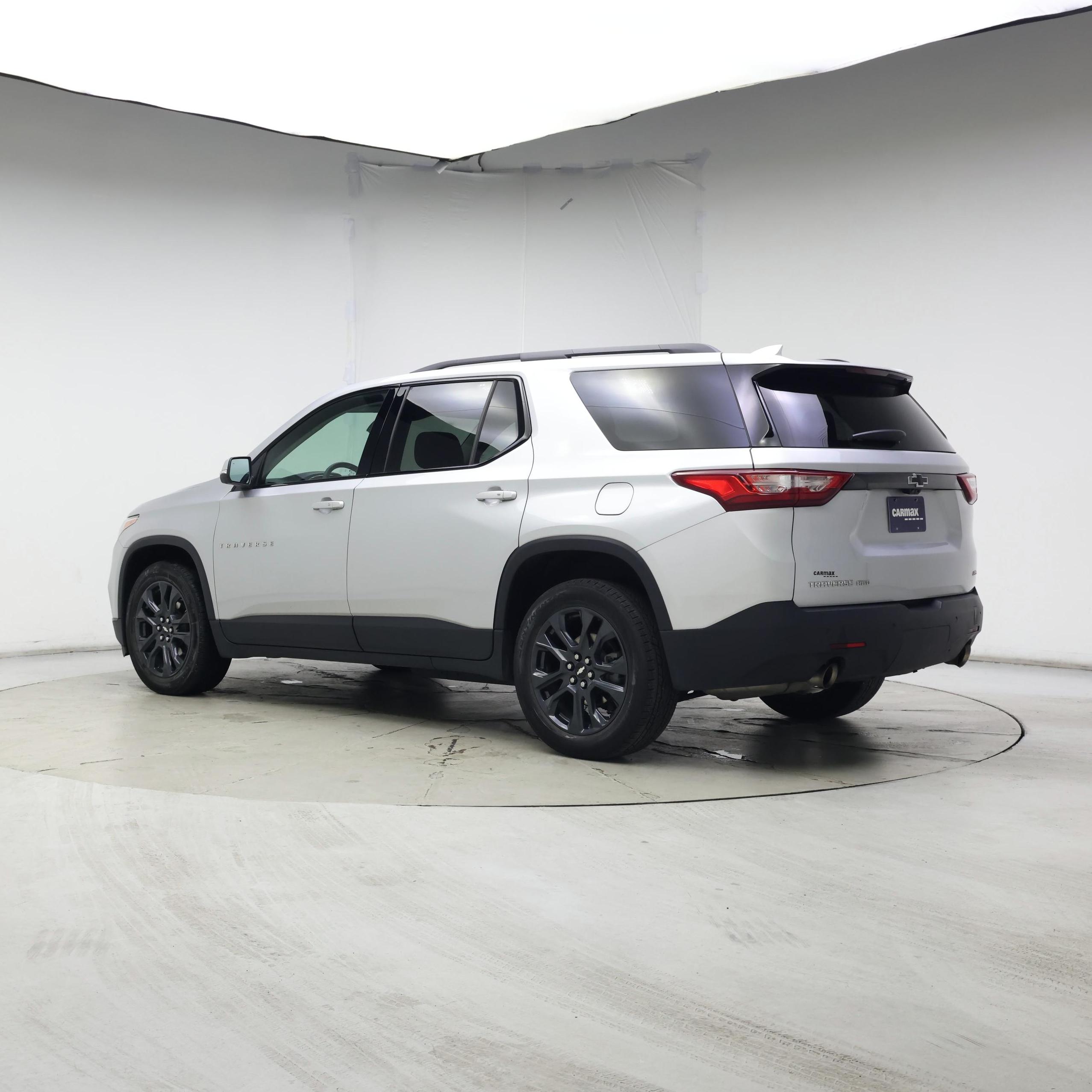 Thumbnail: 2021 Chevrolet Traverse - 2