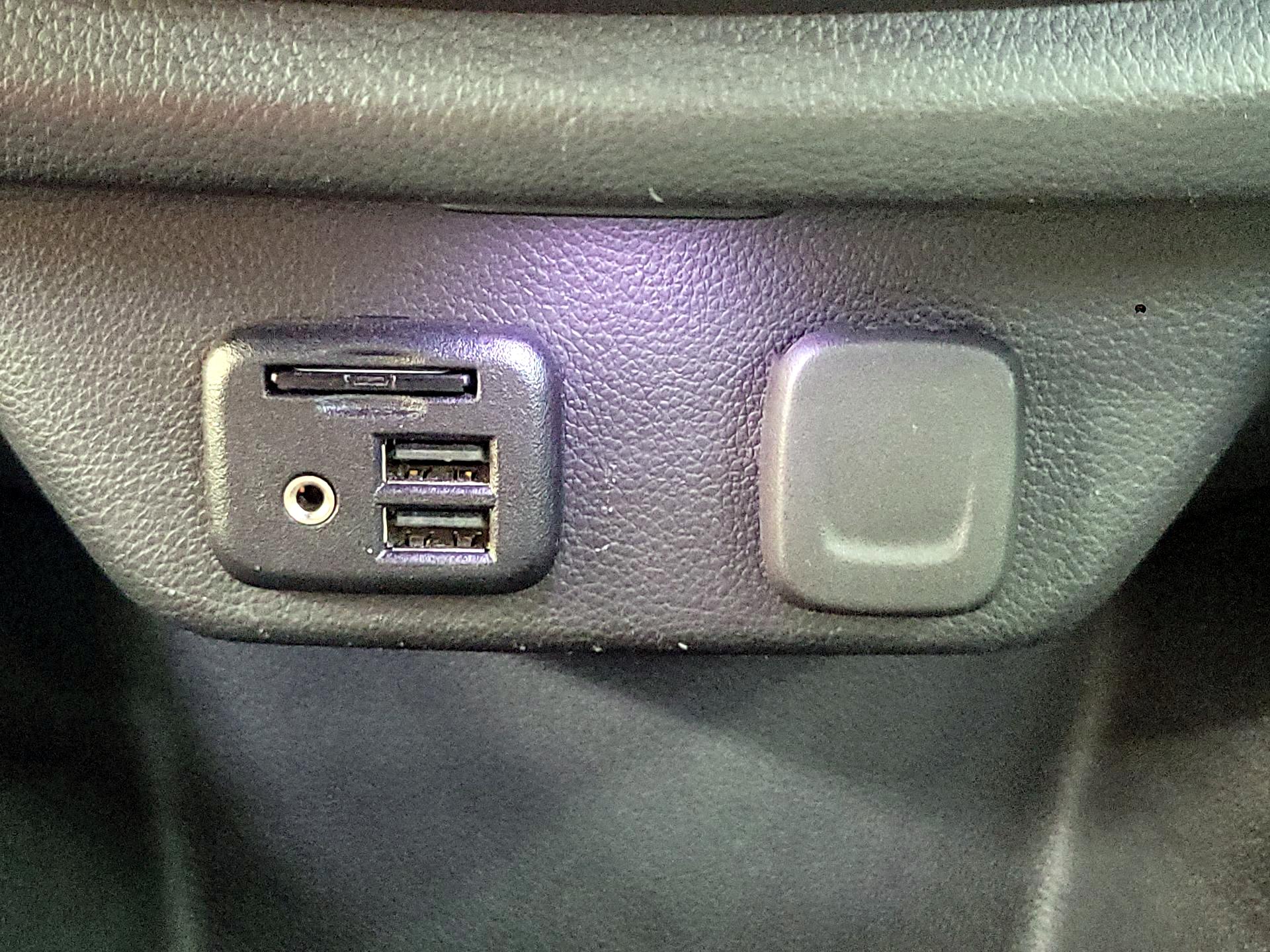 Thumbnail: 2021 Chevrolet Traverse - 19