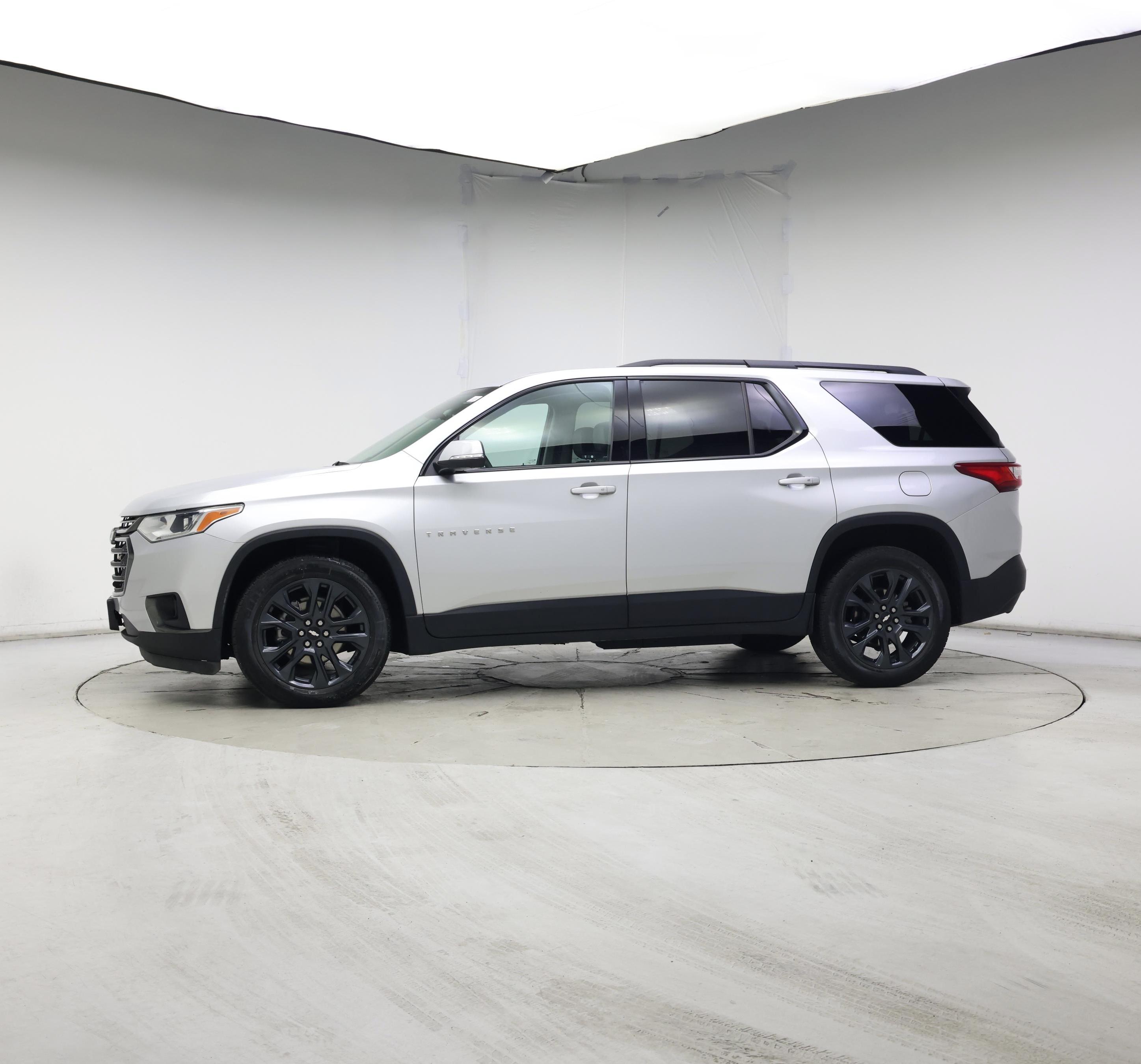 Thumbnail: 2021 Chevrolet Traverse - 3