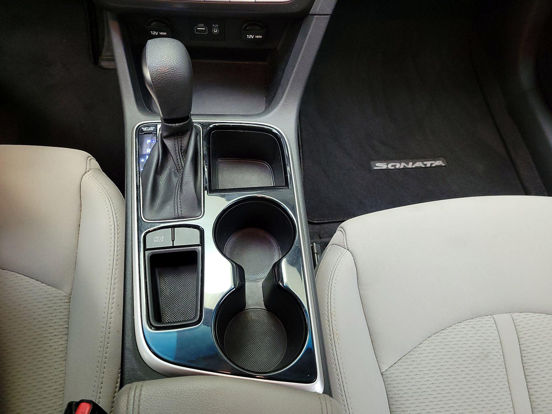 Thumbnail: 2018 Hyundai Sonata - 17