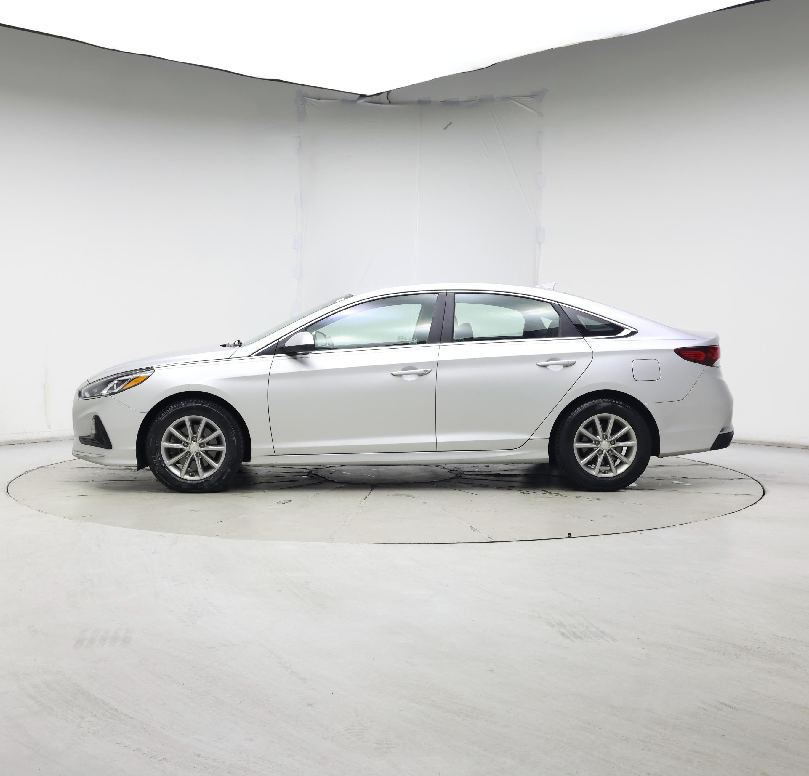 Thumbnail: 2018 Hyundai Sonata - 3